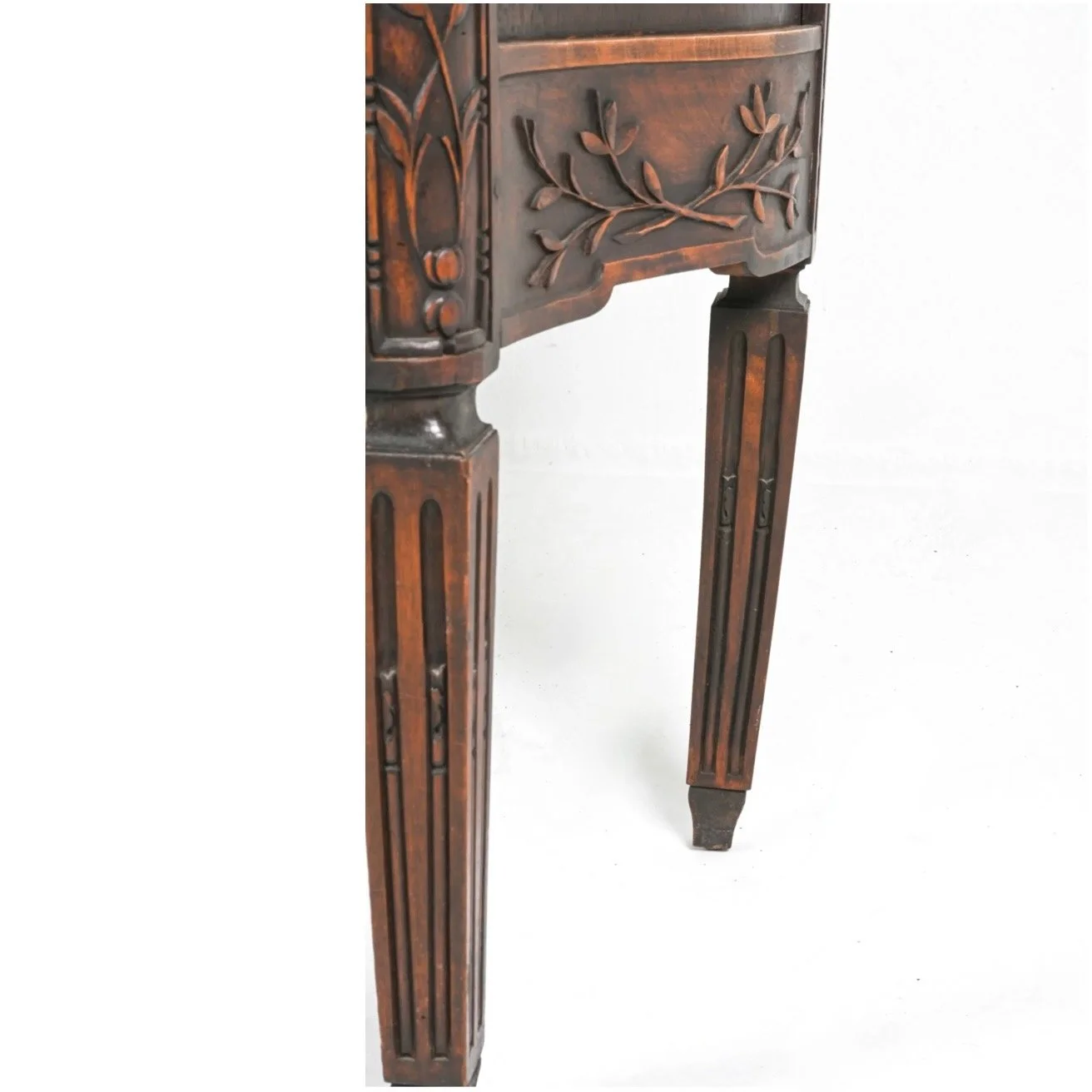 pair-of-small-Louis XVI-neoclassical-carved-walnut-commodes (4)-detail