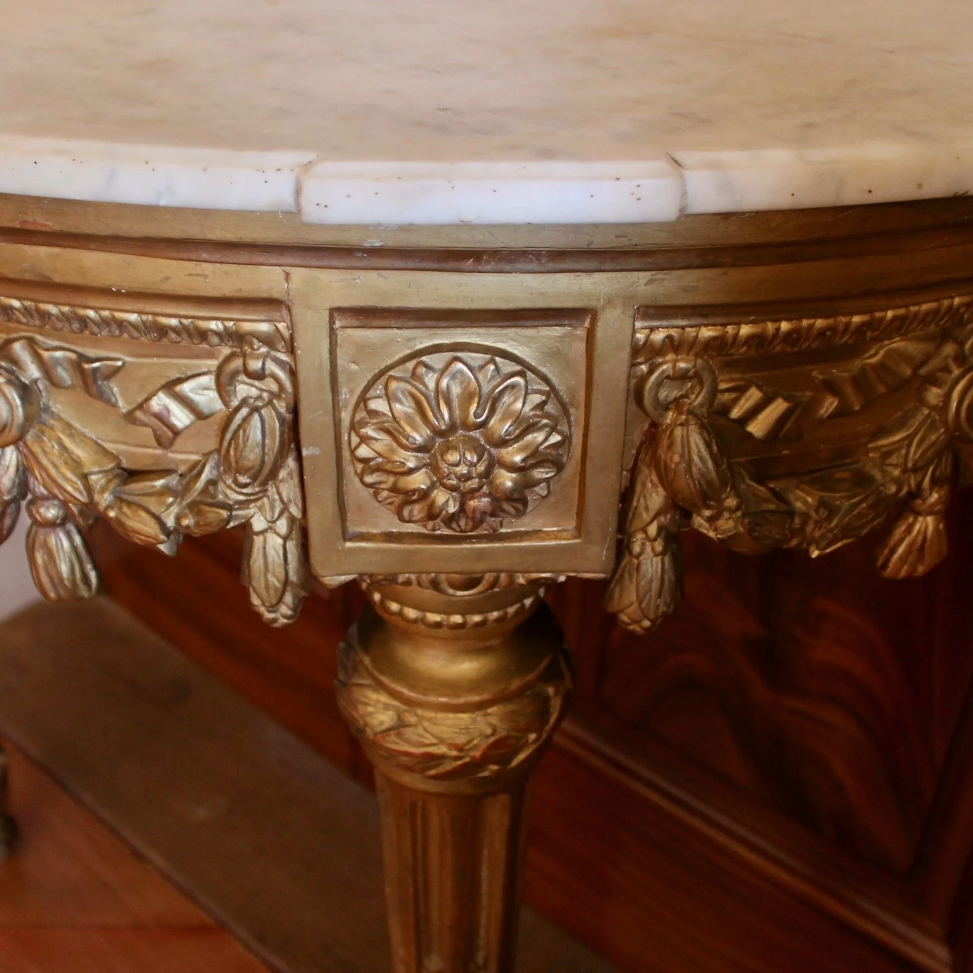 Italian-Neoclassical-Demilune-Gilt-Wood-Console-Table (7).jpeg