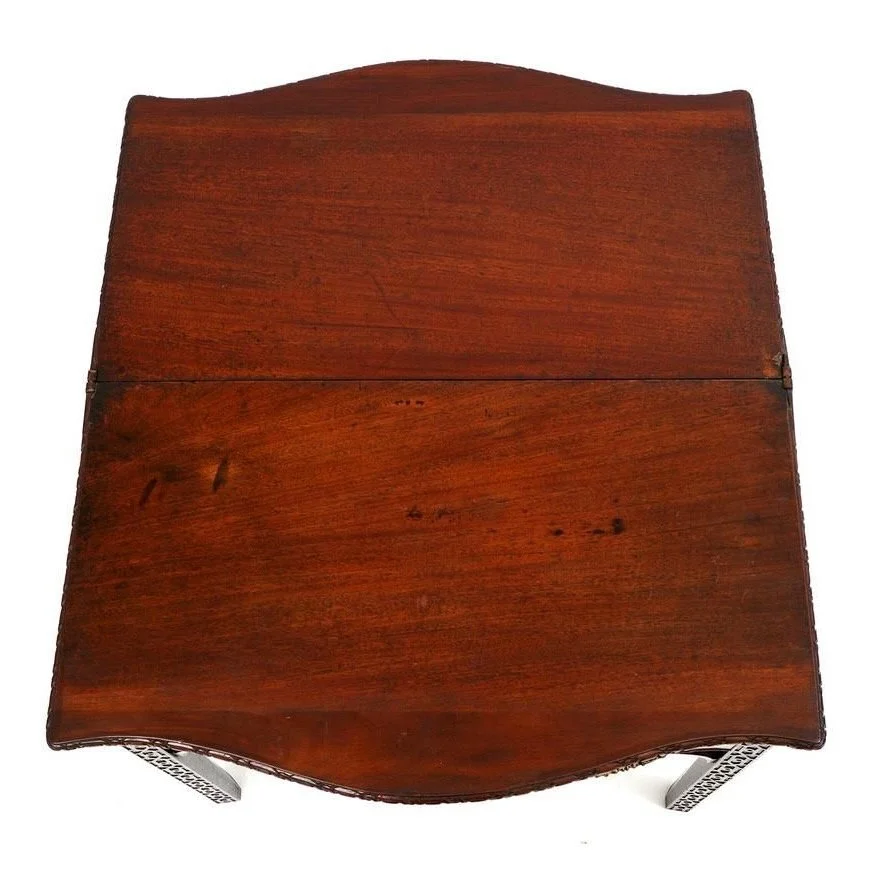 George-III-Georgian-Serpentine-Table-With-Chinese-Chippendale-Fret-Legs-18th-Century-open