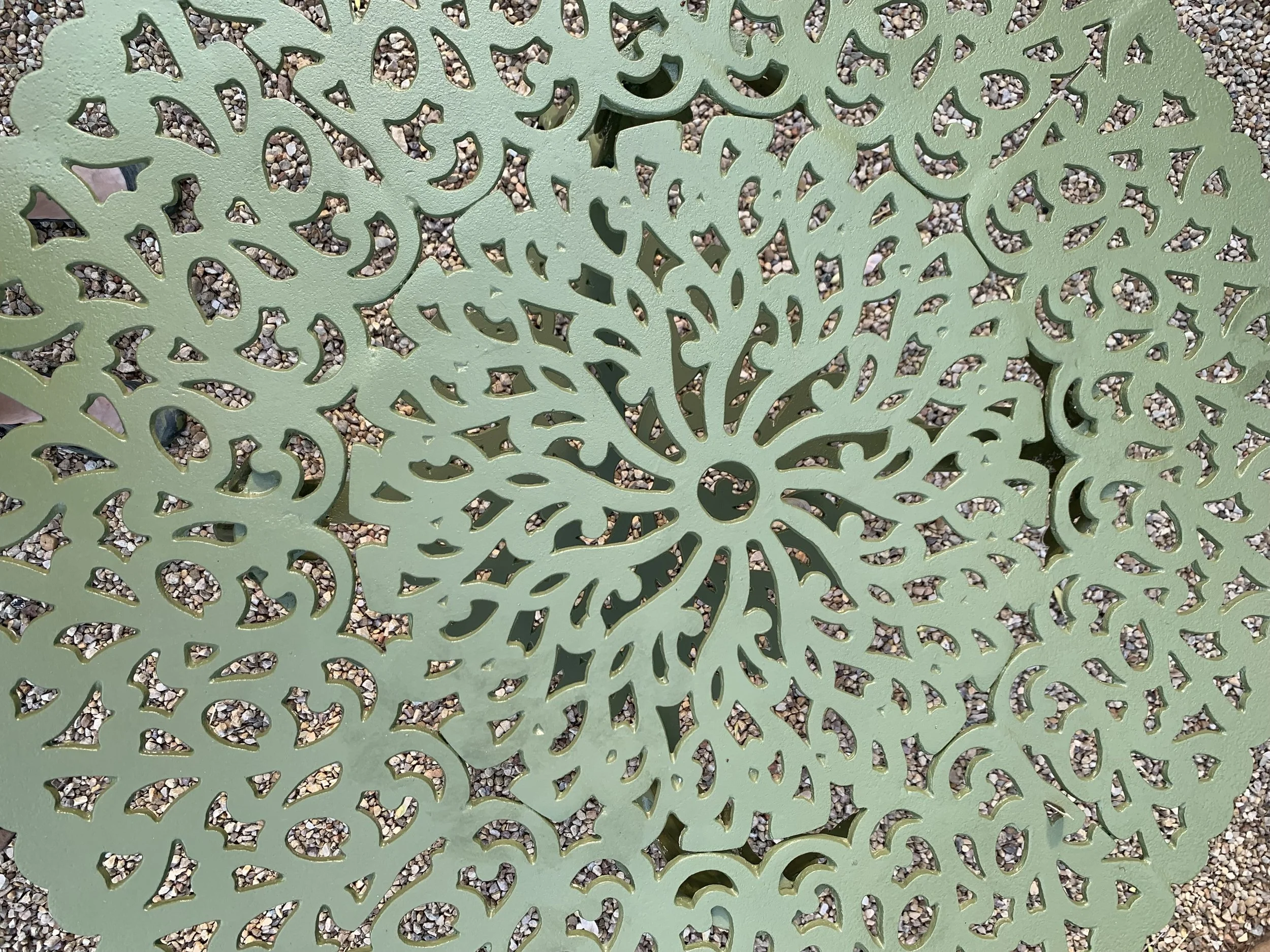 Set of Green Painted Metal Outdoor Garden Furniture: Antique Cameo Pattern, Six Pieces