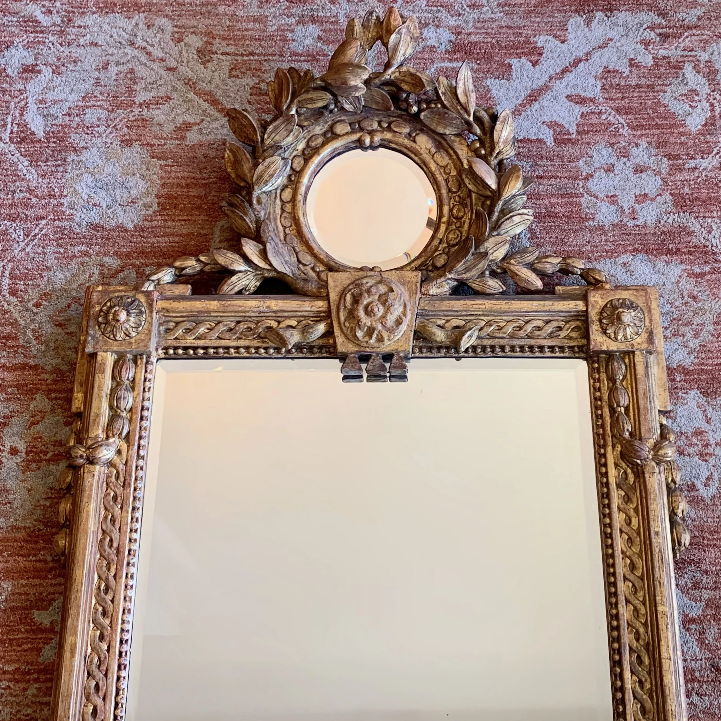Italian-Giltwood-Neoclassical-Mirror-With-Laurel-Crest (2)