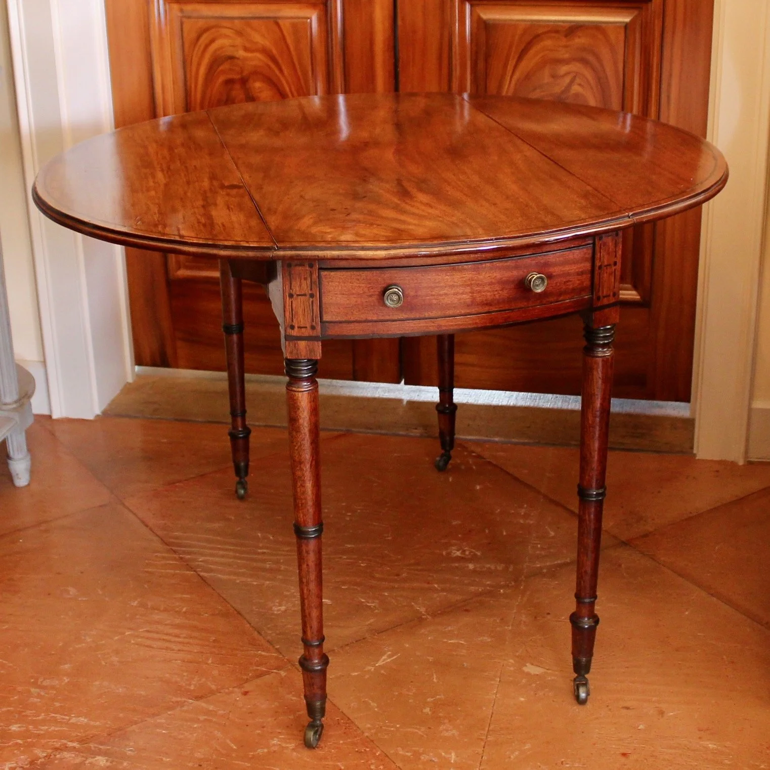 Regency-Mahogany-and-Ebonized-Pembroke-Table