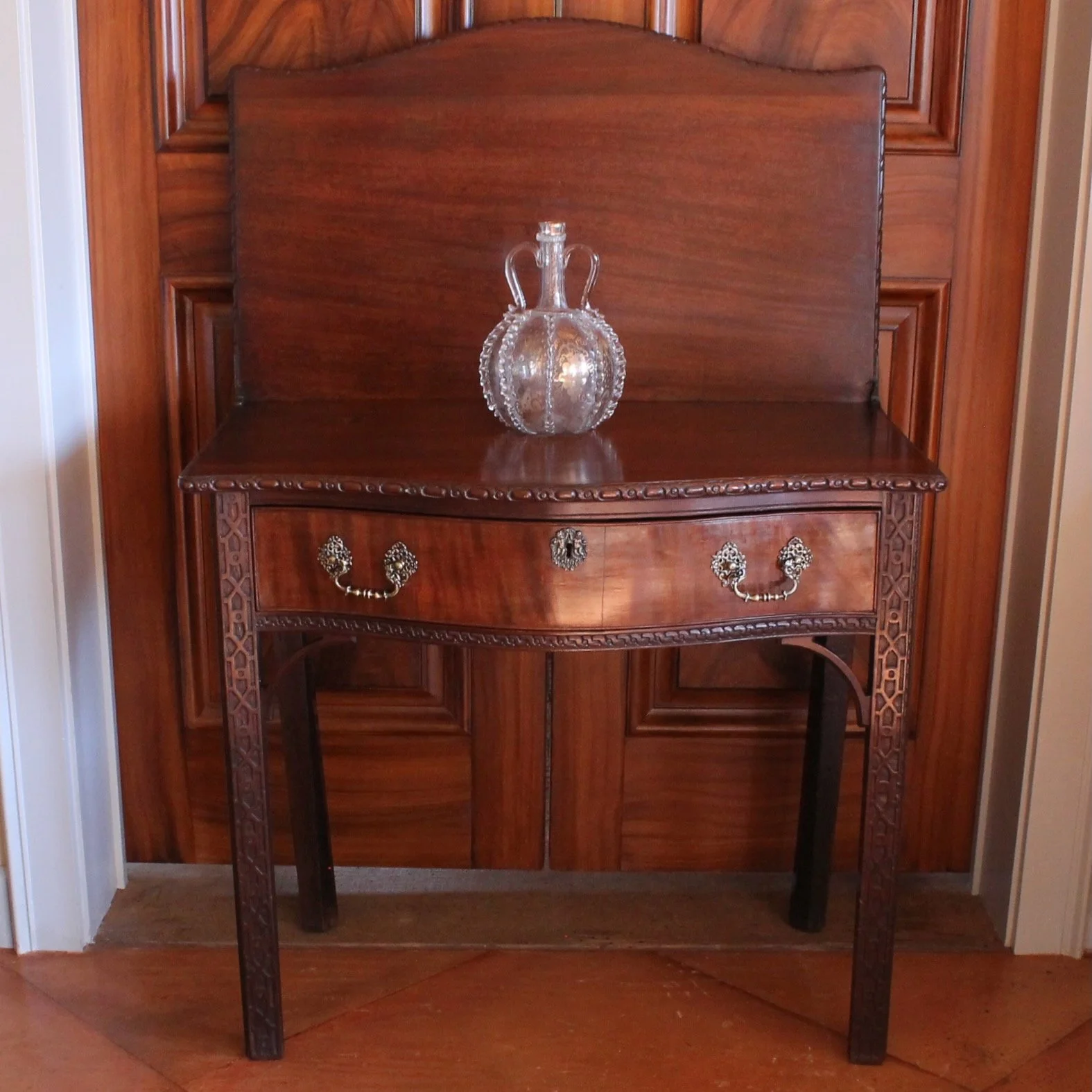 George-III-Georgian-Serpentine-Table-With-Chinese-Chippendale-Fret-Legs-18th-Century-front