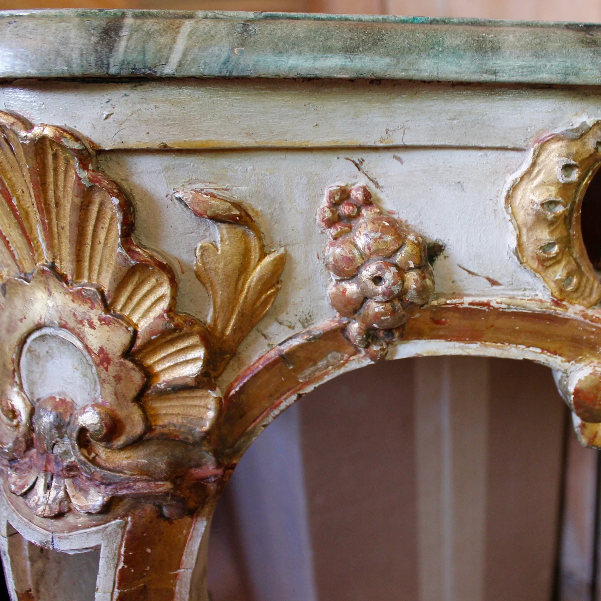 Italian-Rococo-Carved-Corner-Console-Table with Faux Marble Top-detail
