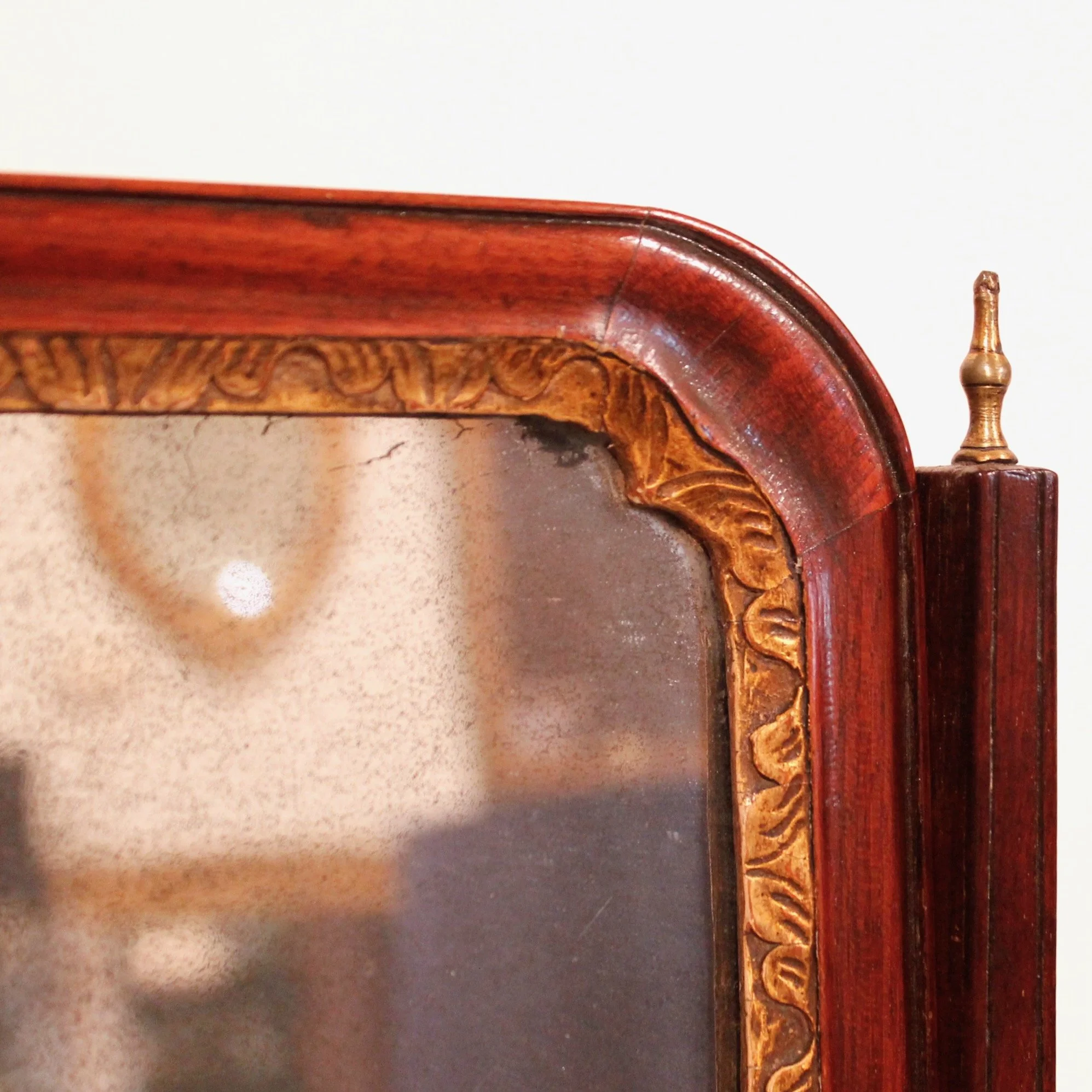 Georgian-Period-Walnut-and parcel-Gilt-Dressing-Mirror (12).jpeg