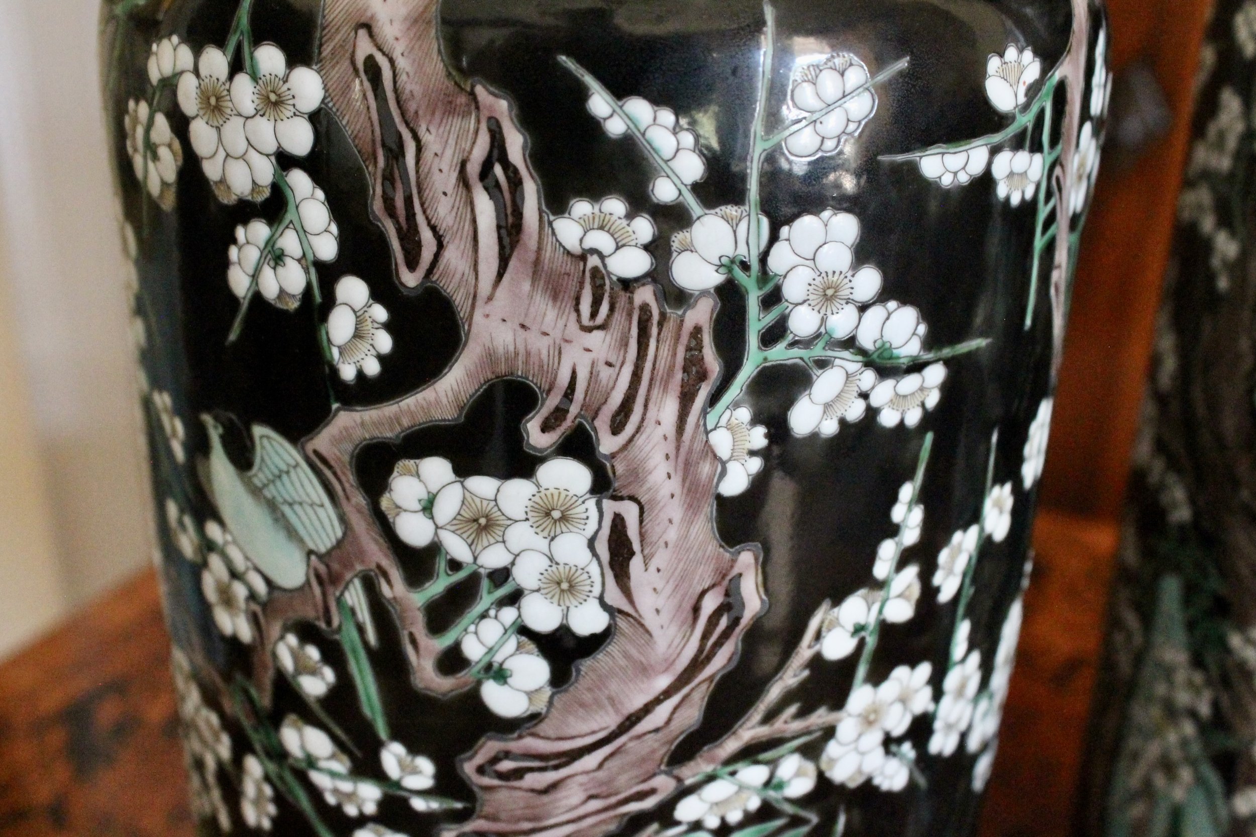 Chinese export Famille noir prunus vases