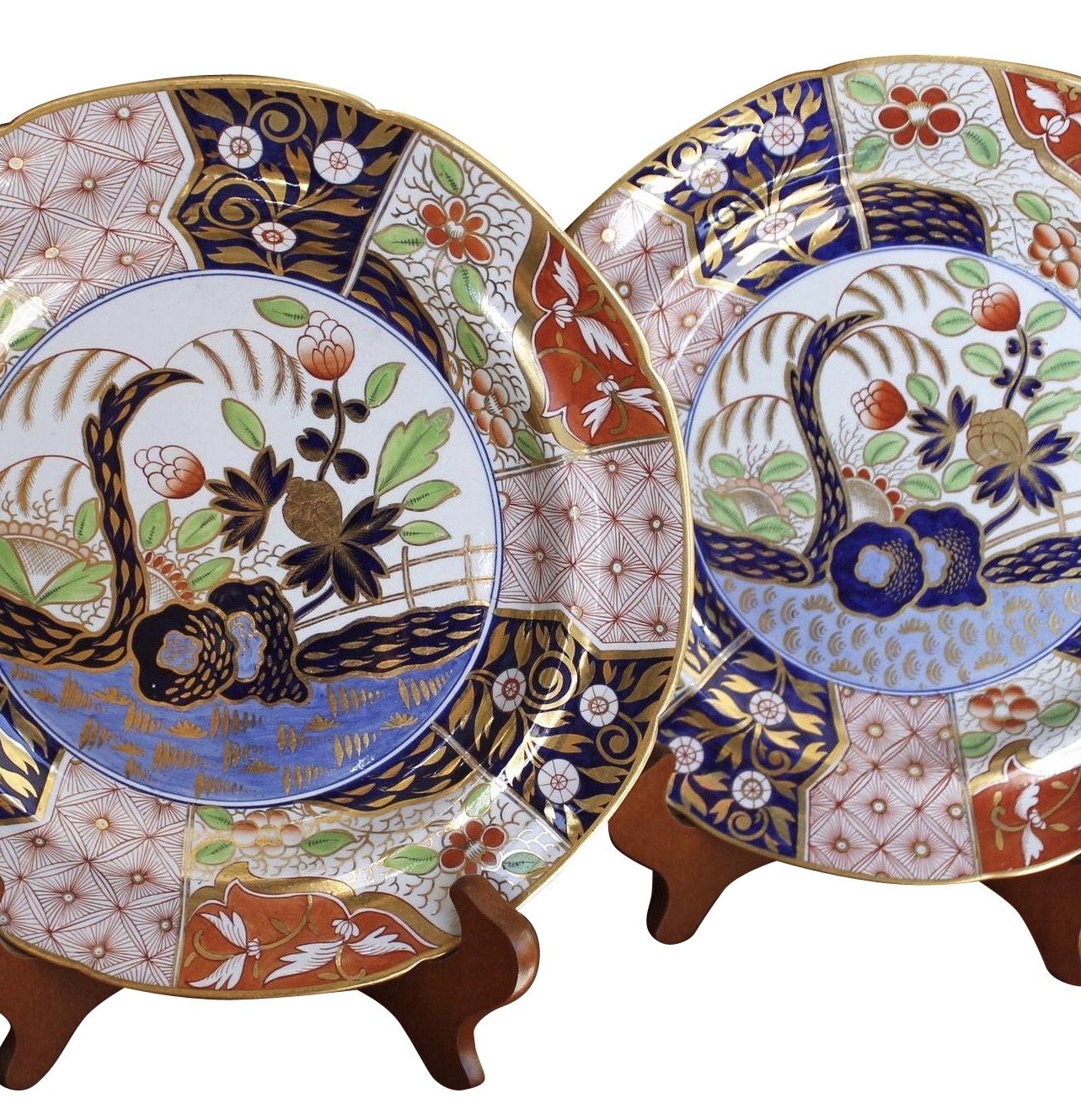 Pair of Early Spode “Rock and Tree” or “Money Tree” Pattern Plates