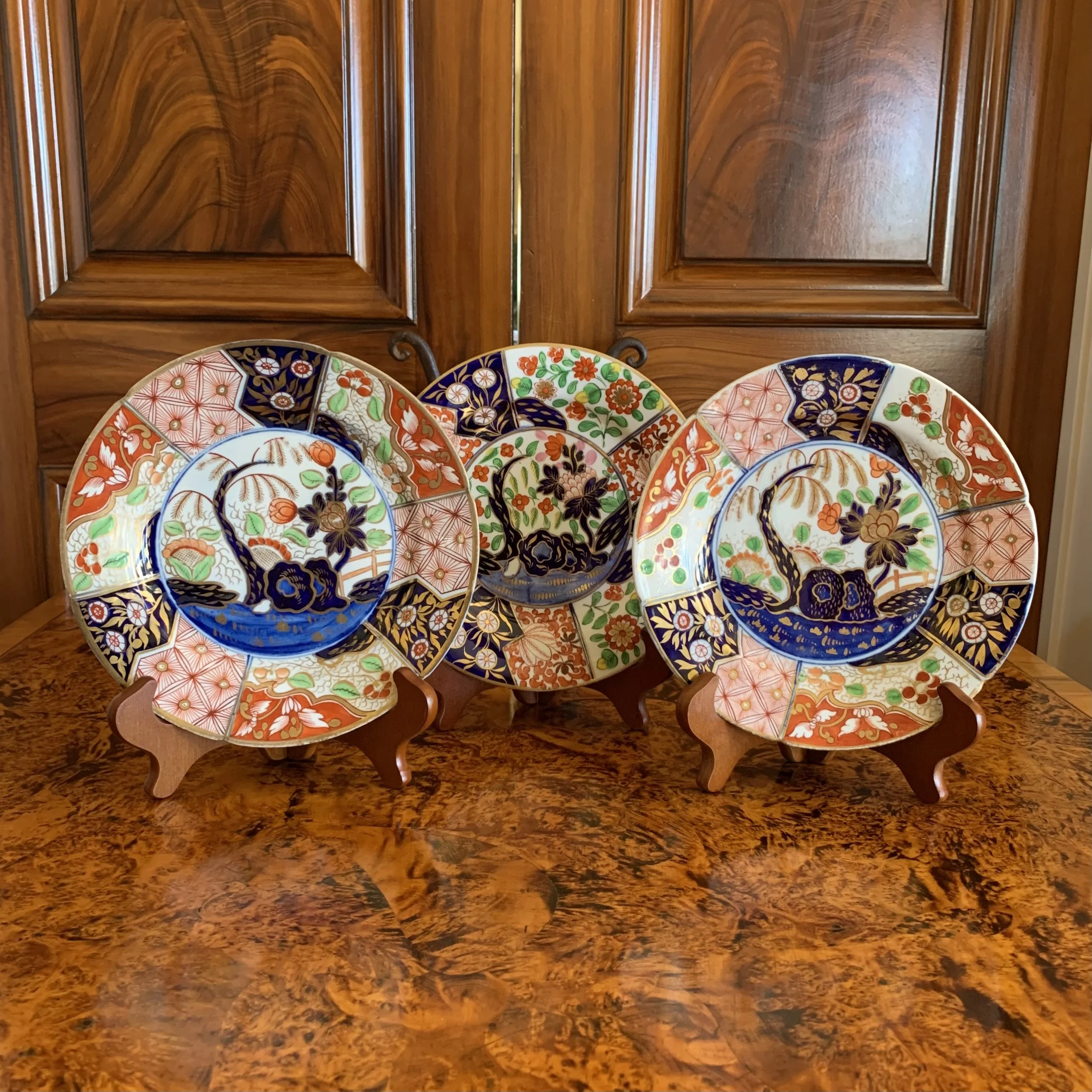 English Coalport Gilt Imari Porcelain Plates "Rock and Tree" or "Money Tree" Pattern Plates