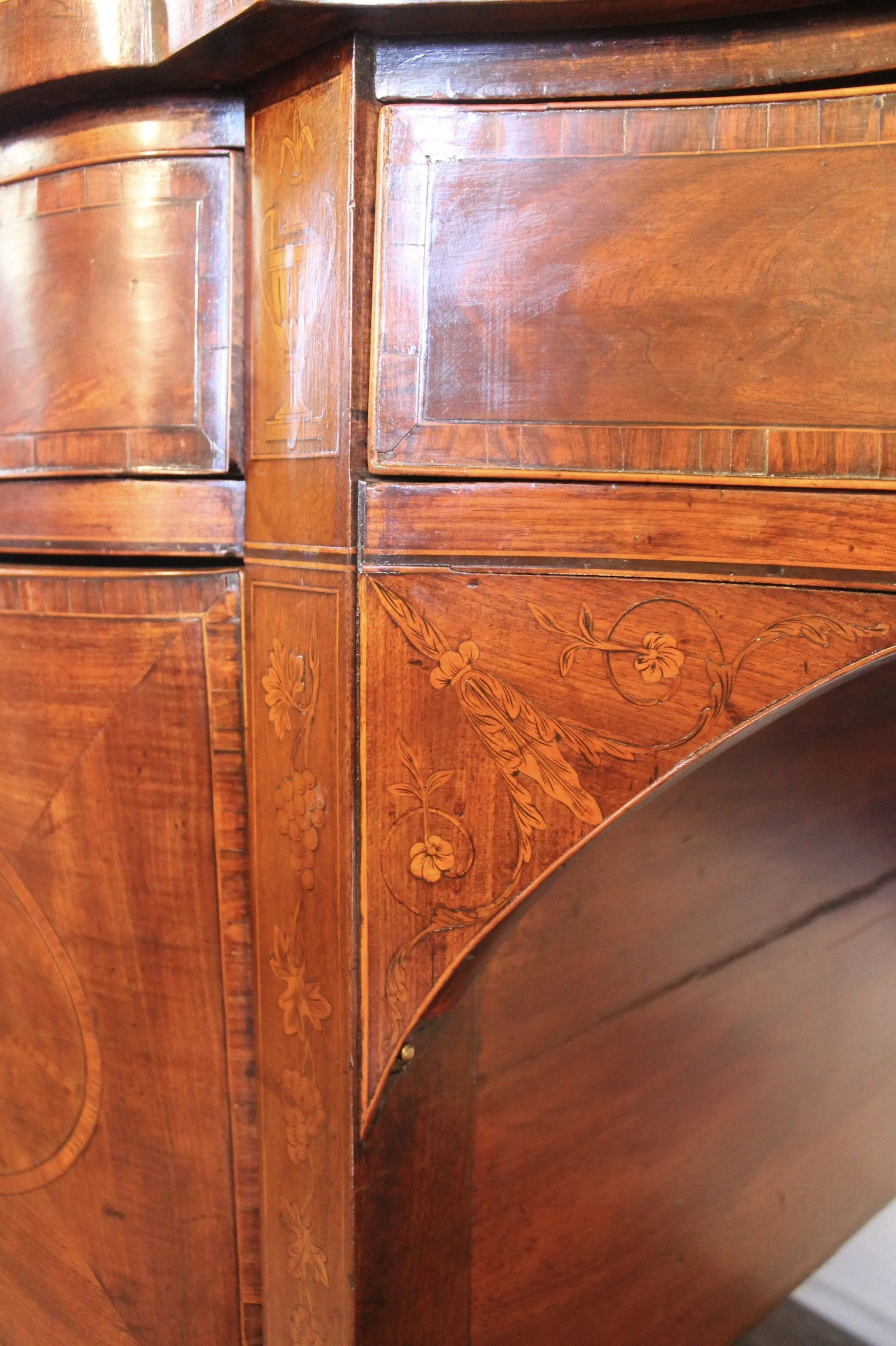Large Georgian Inlaid Mahogany Serpentine Sideboard