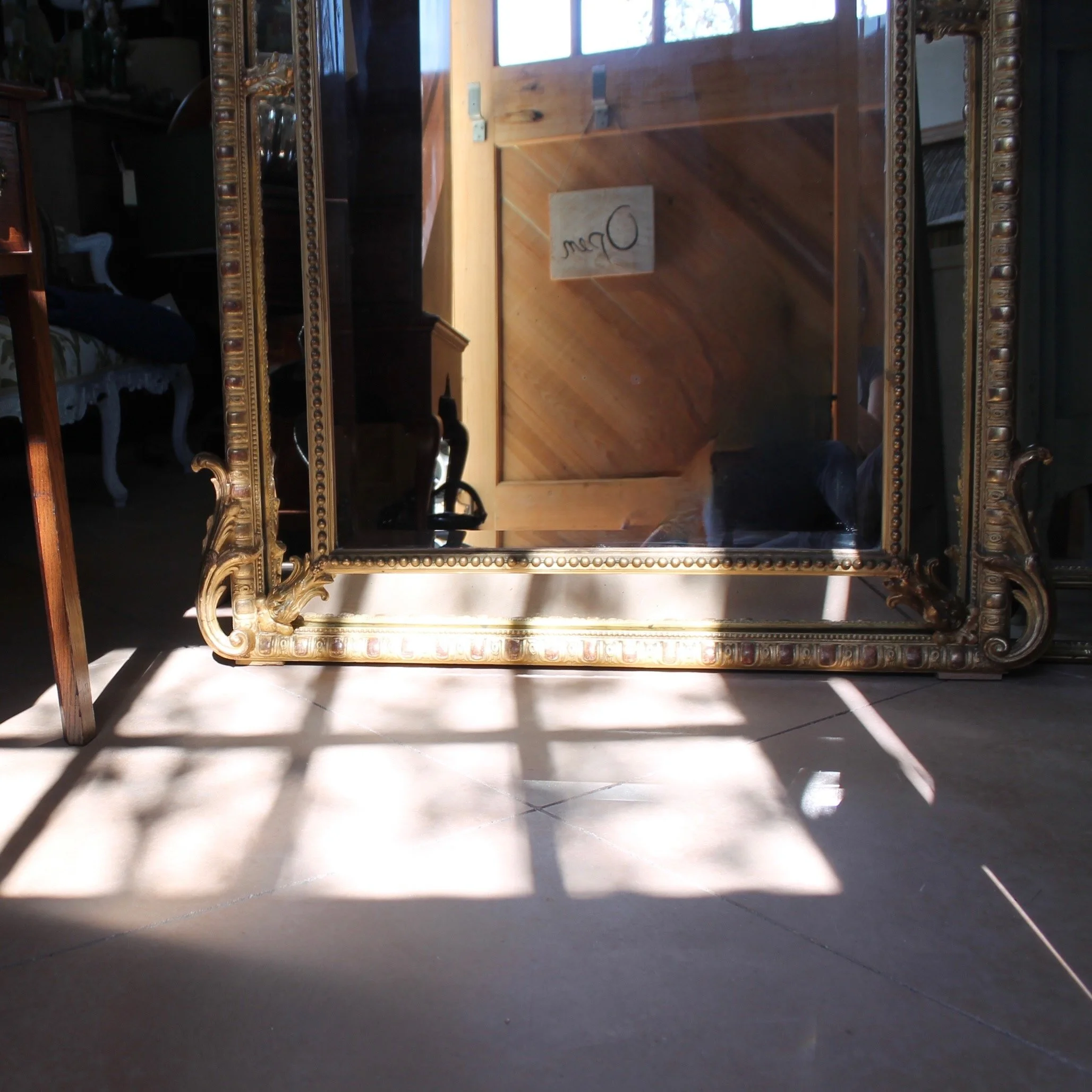 large-french-gilt-borderglass-pier-mirror-with-rococo-crest-19th-century (11)