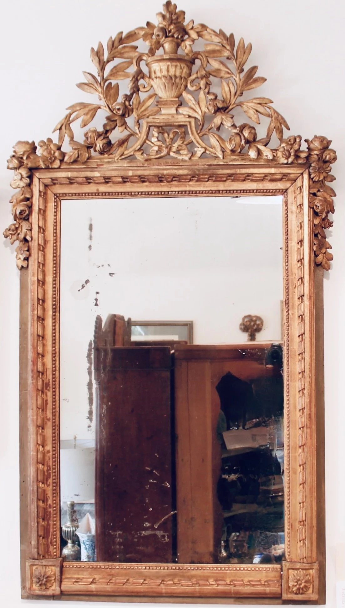 Louis-XVI-Neoclassical-Carved-Gilt-Wood-French-Mirror (2)