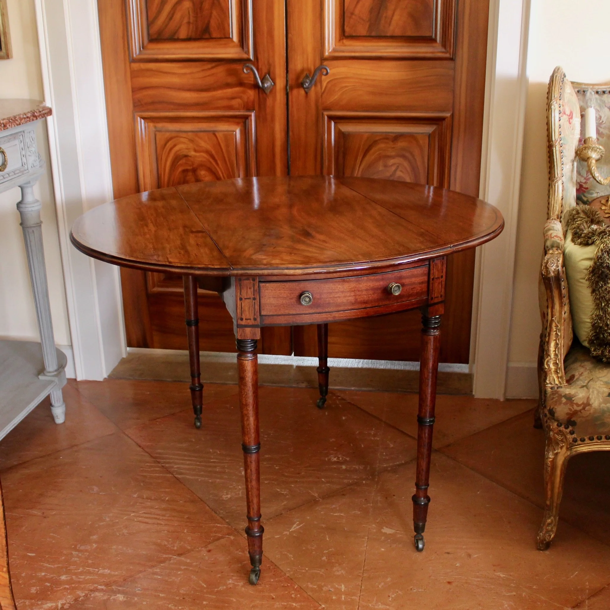 Regency-Mahogany-and-Ebonized-Pembroke-Table