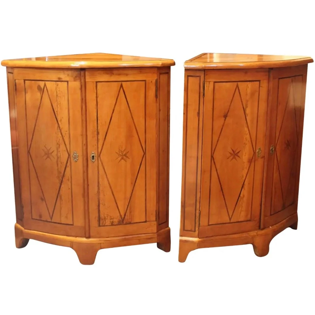 Pair-of-antique-Continental-Fruitwood-Corner-Cabinets-with-Marquetry