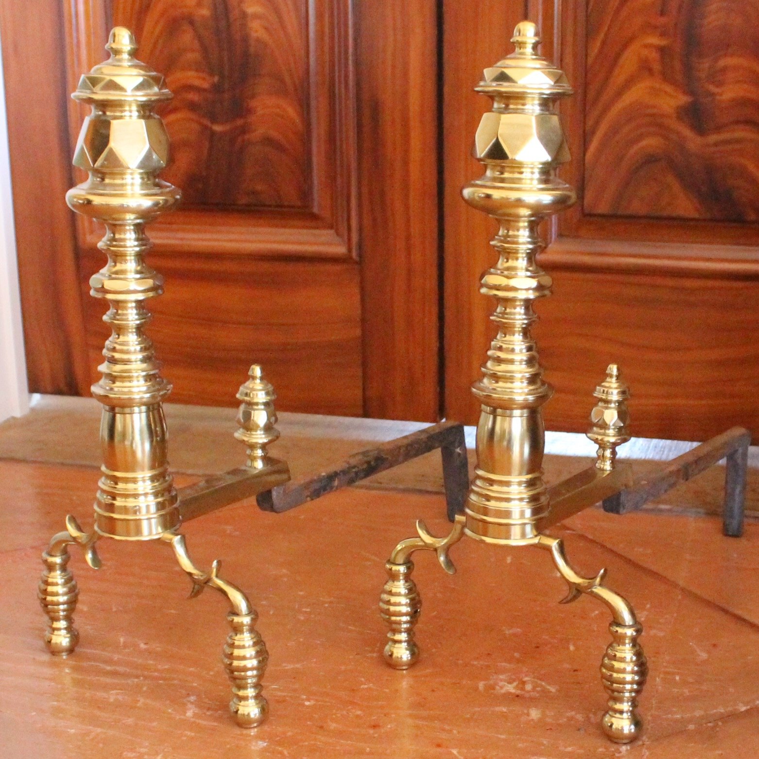 Pair-of-Antique-English-Turned-Brass-Andirons-“Beehive”-Feet (1)