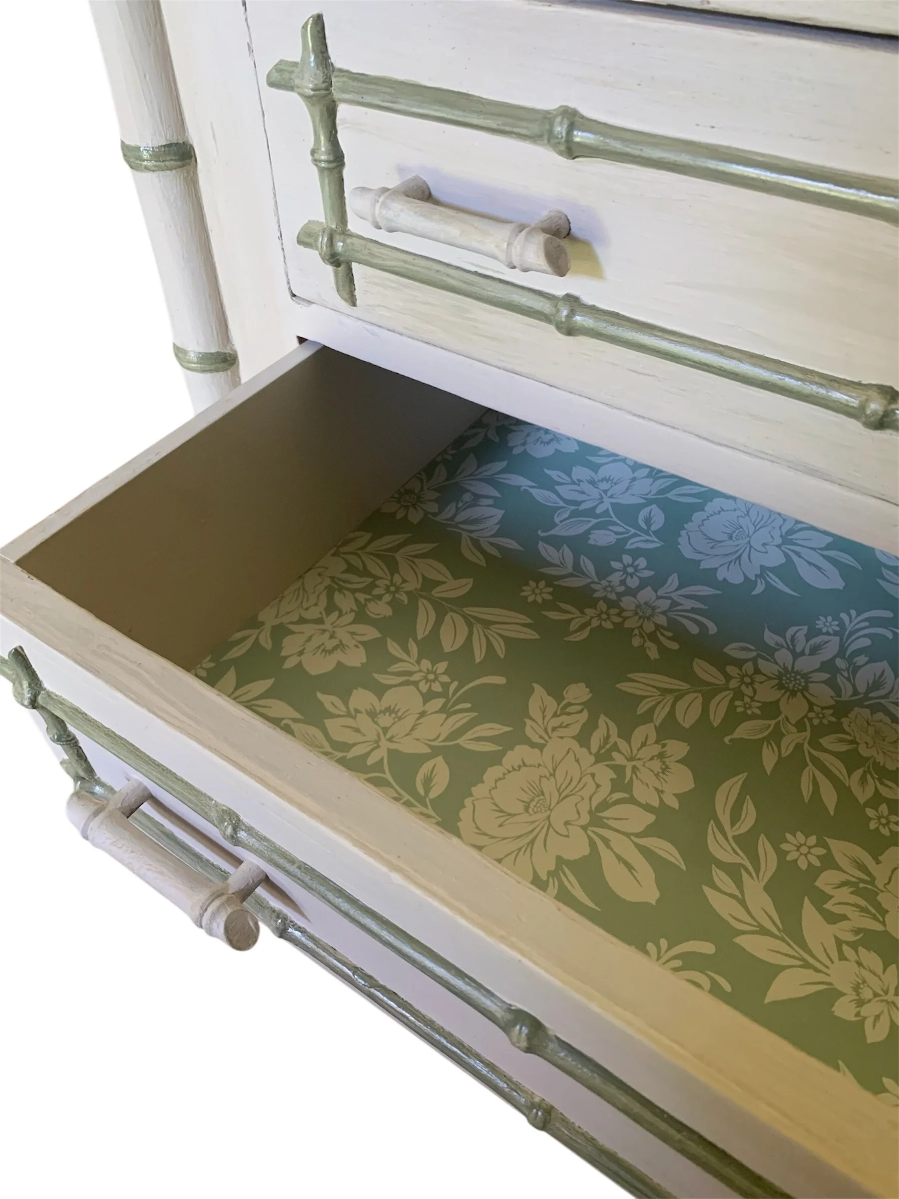 Small-Antique-French-Chest-of-Drawers-Bamboo-Mouldings (9)-detail