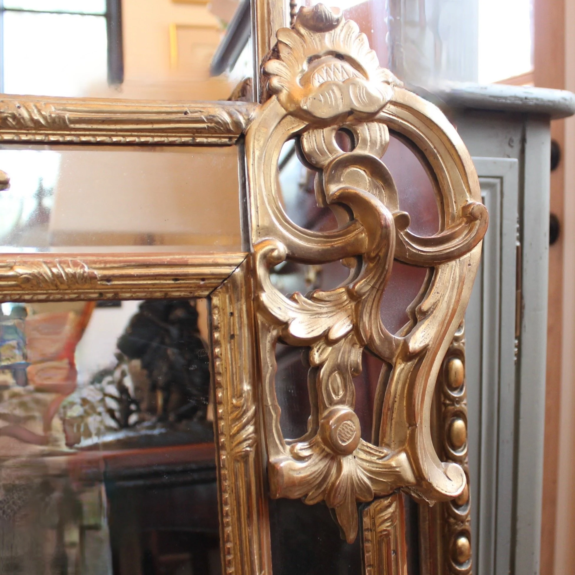 Continental-Giltwood-Louis-XV-Rococo-Overmantel-Or-Pier-Mirror (4)-detail