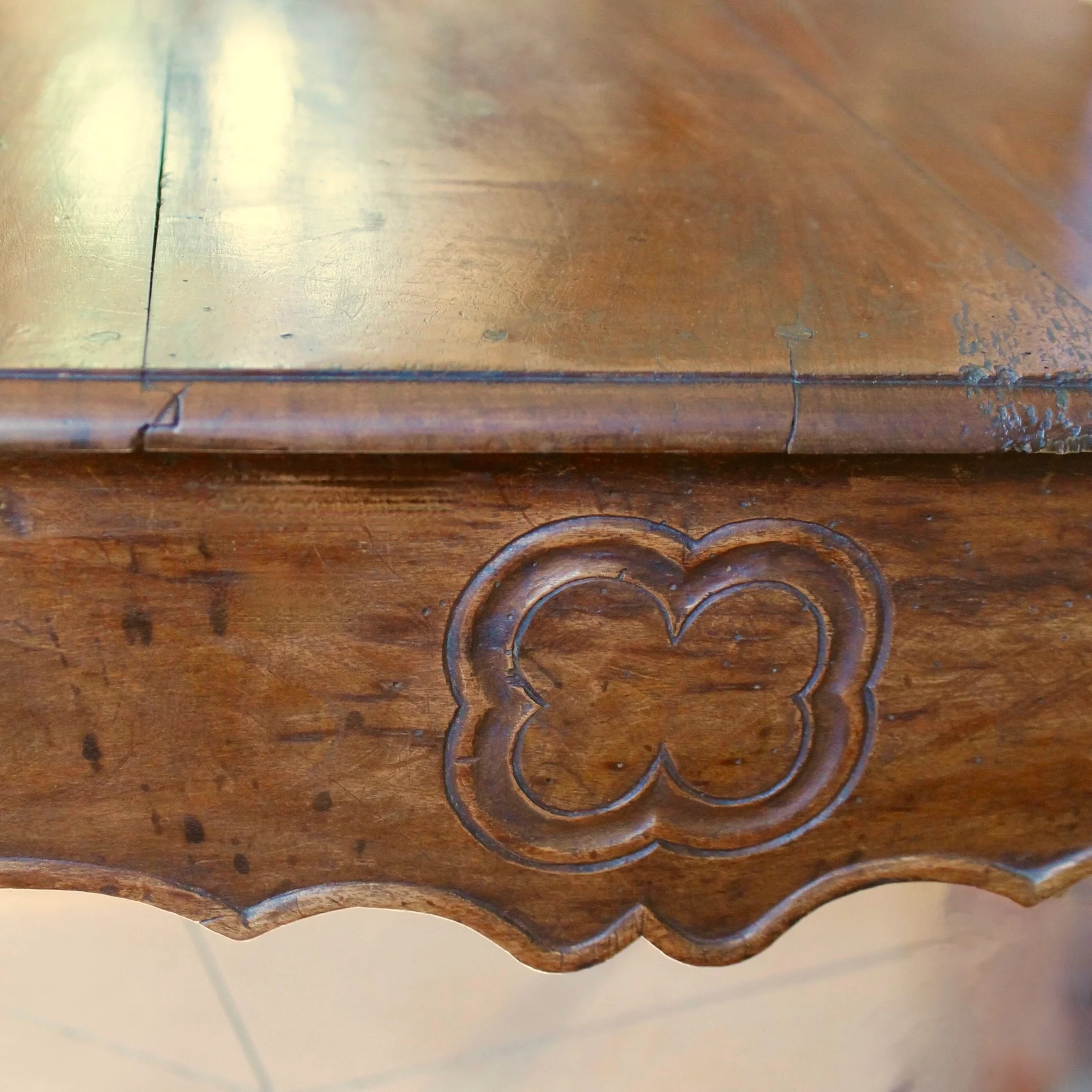 French-Provincial-Louis-XV-Period-Carved-Walnut-Writing-Table-Side-Table-side-detail