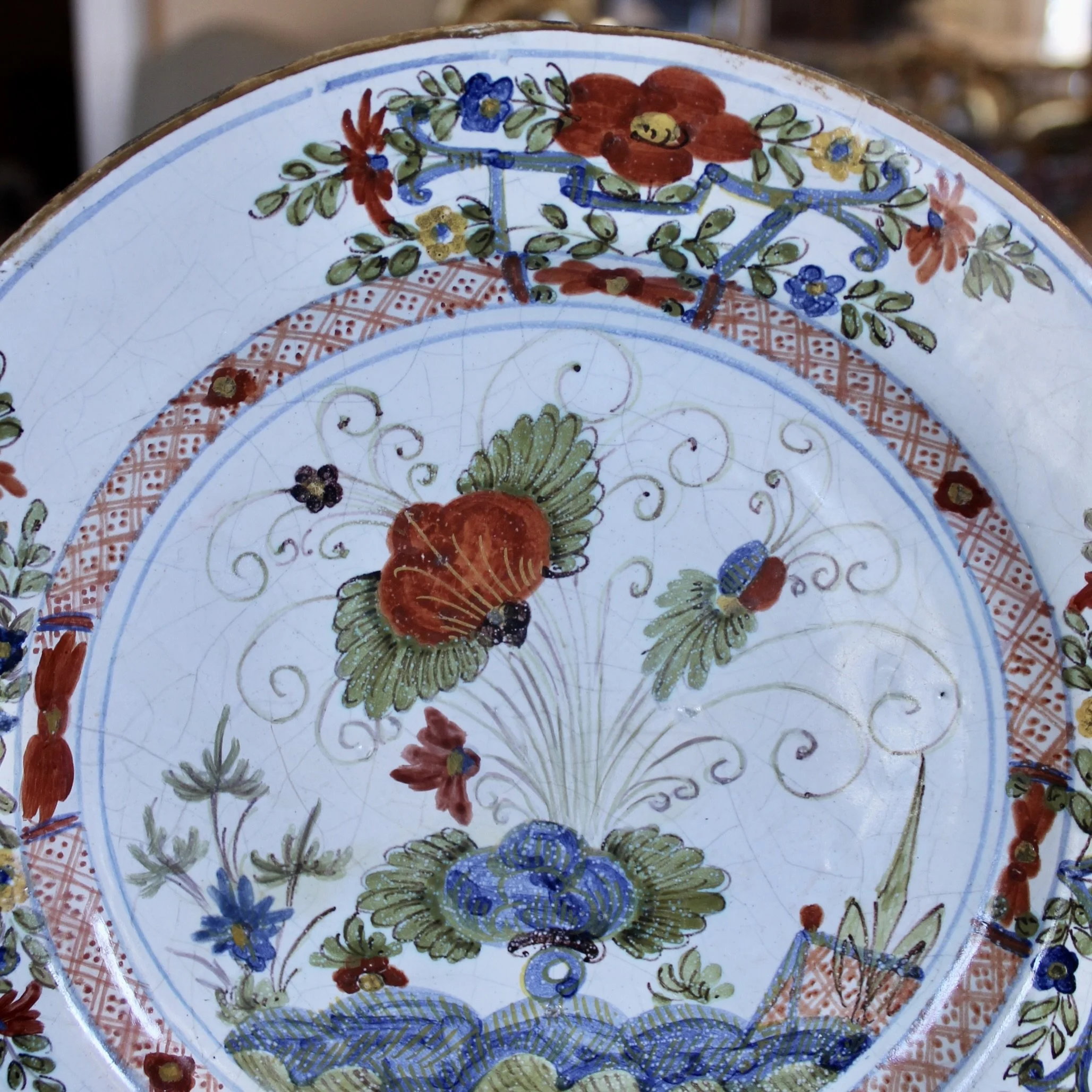 Pair of 18th Century Garofano Pattern Itlalian Faience Plates