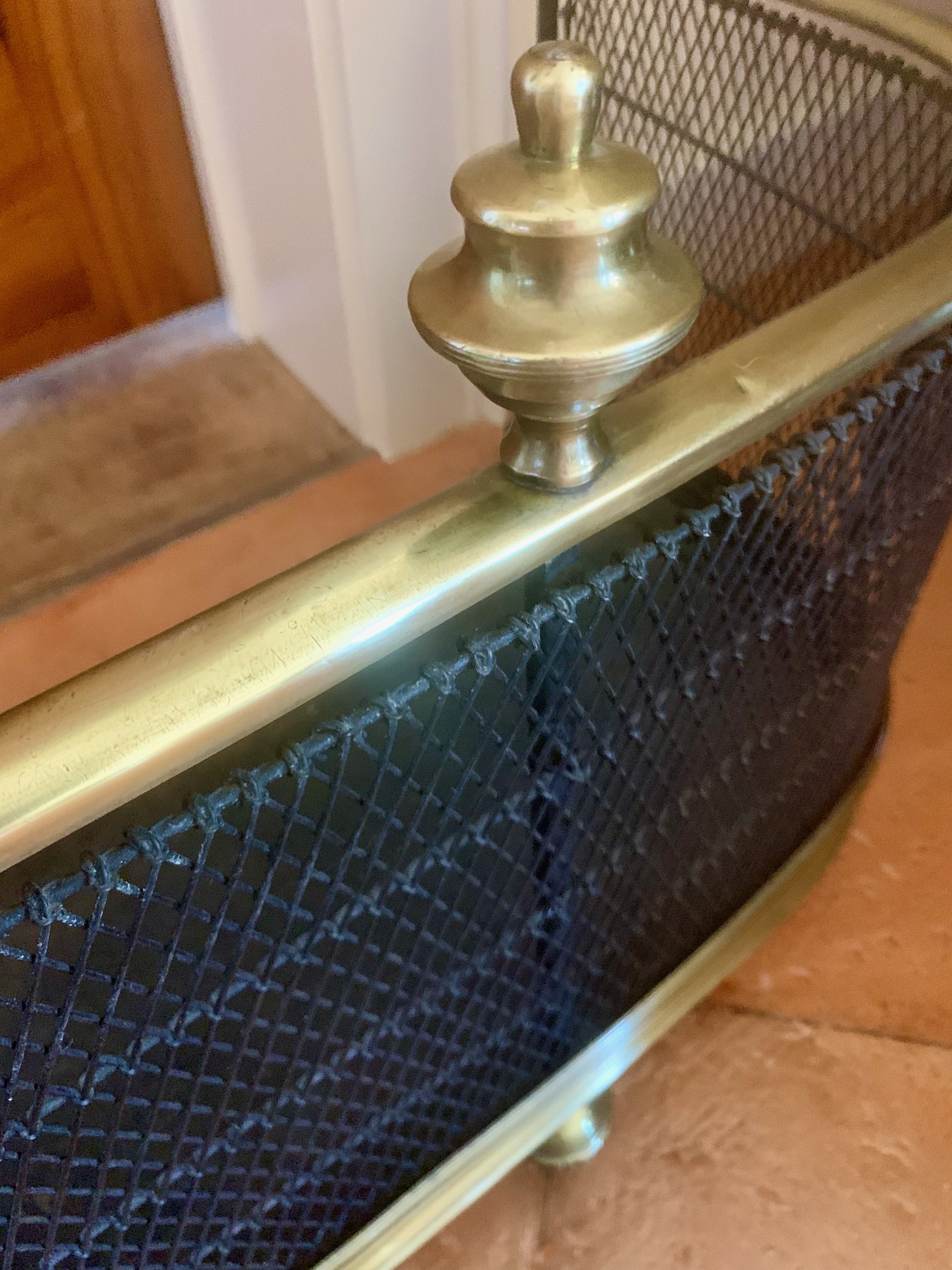 Antique-English-Brass-and-Wirework-Fender (12)