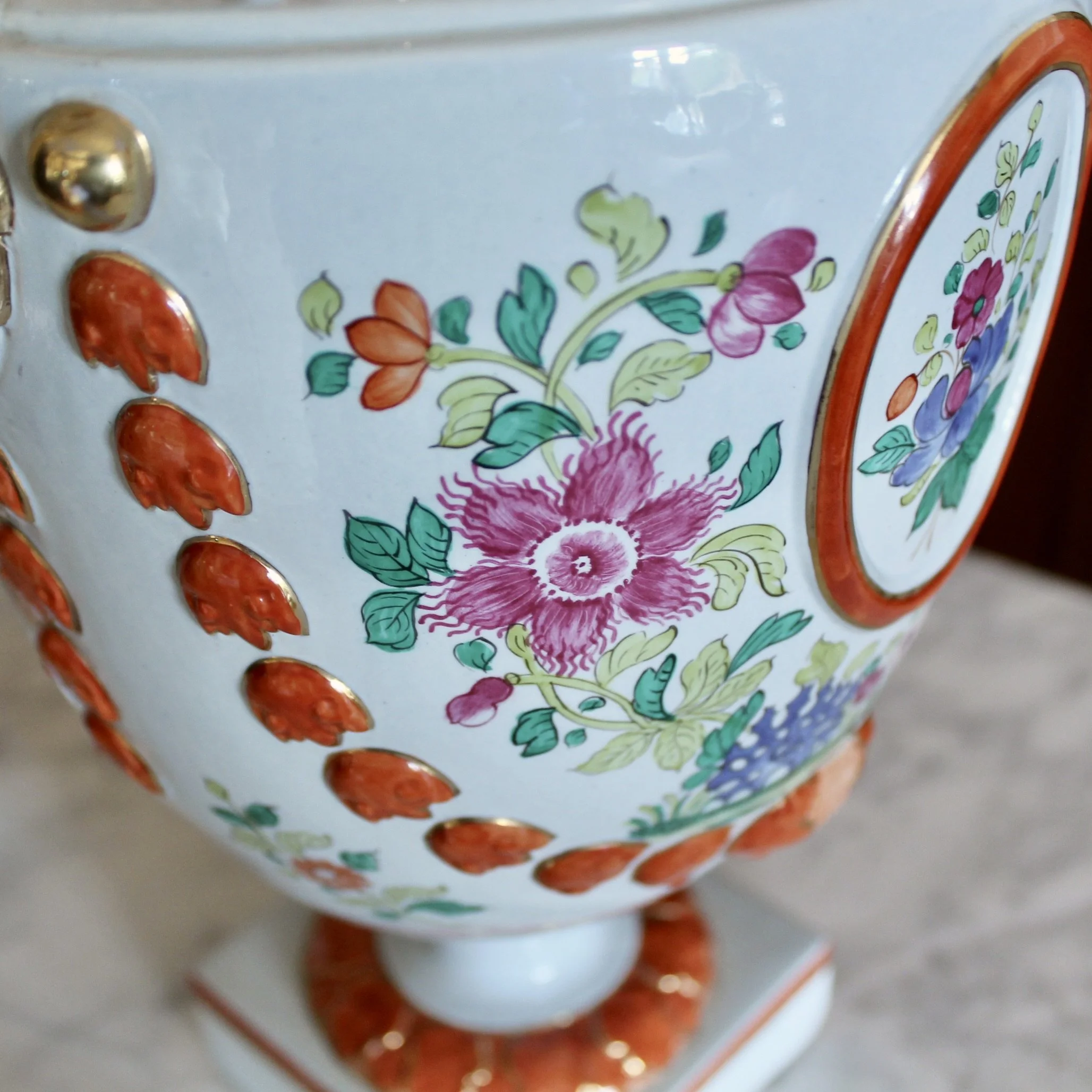 Pair of Large Italian Porcelain Chinese Export Style Covered Jars