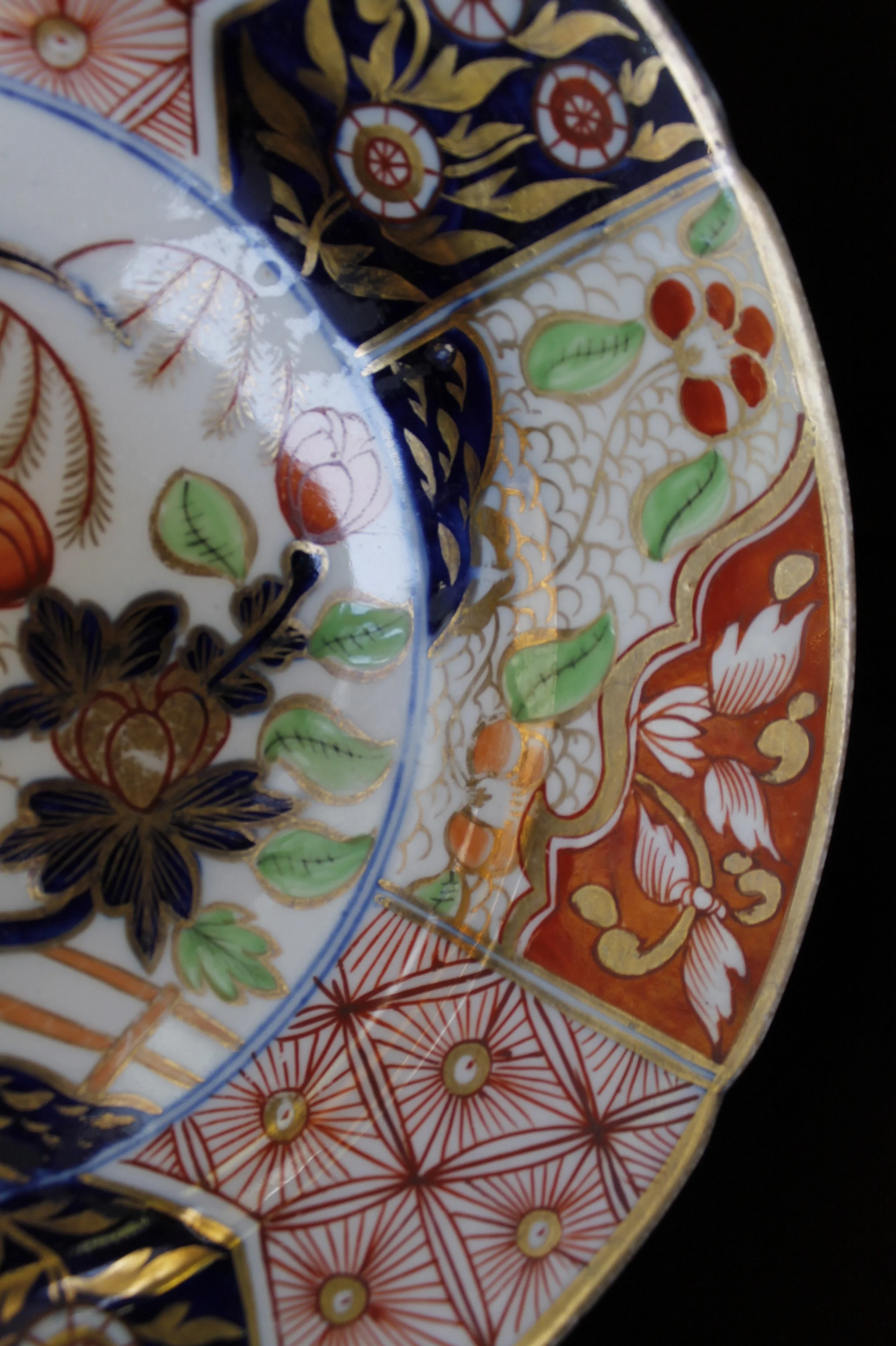 Coalport Gilt Imari Porcelain Plates "Rock and Tree" or "Money Tree" Pattern