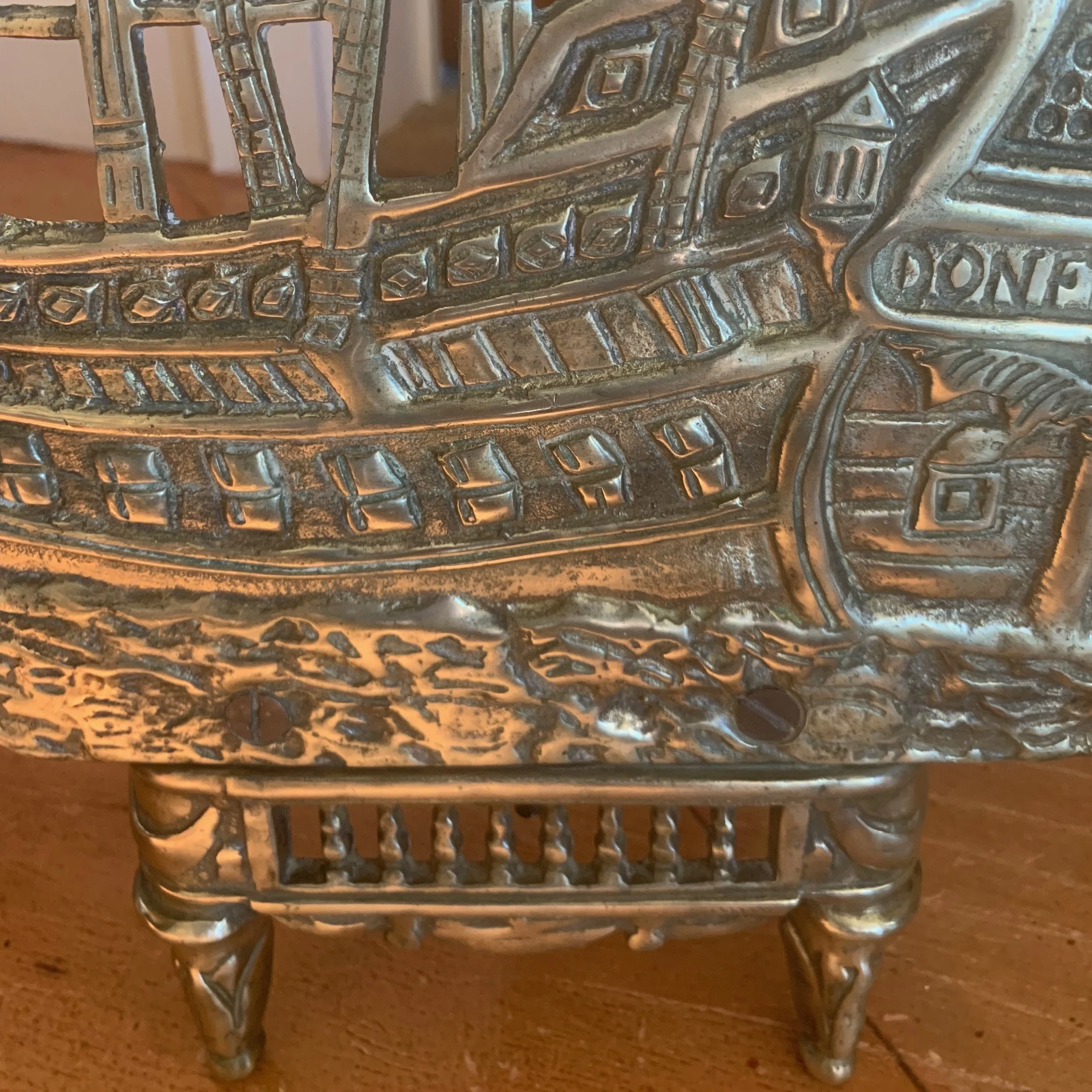 Antique-Brass-Spanish-Galleon-Ship-Andirons (14)-detail