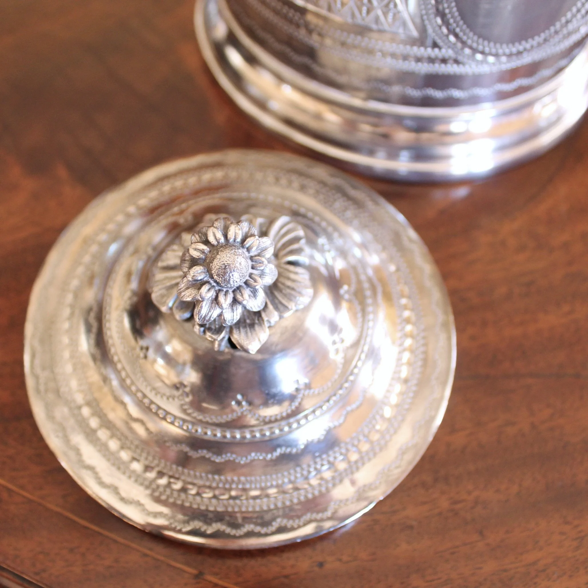 English Sheffield Silver Plate Biscuit Box by James Deakin & Sons