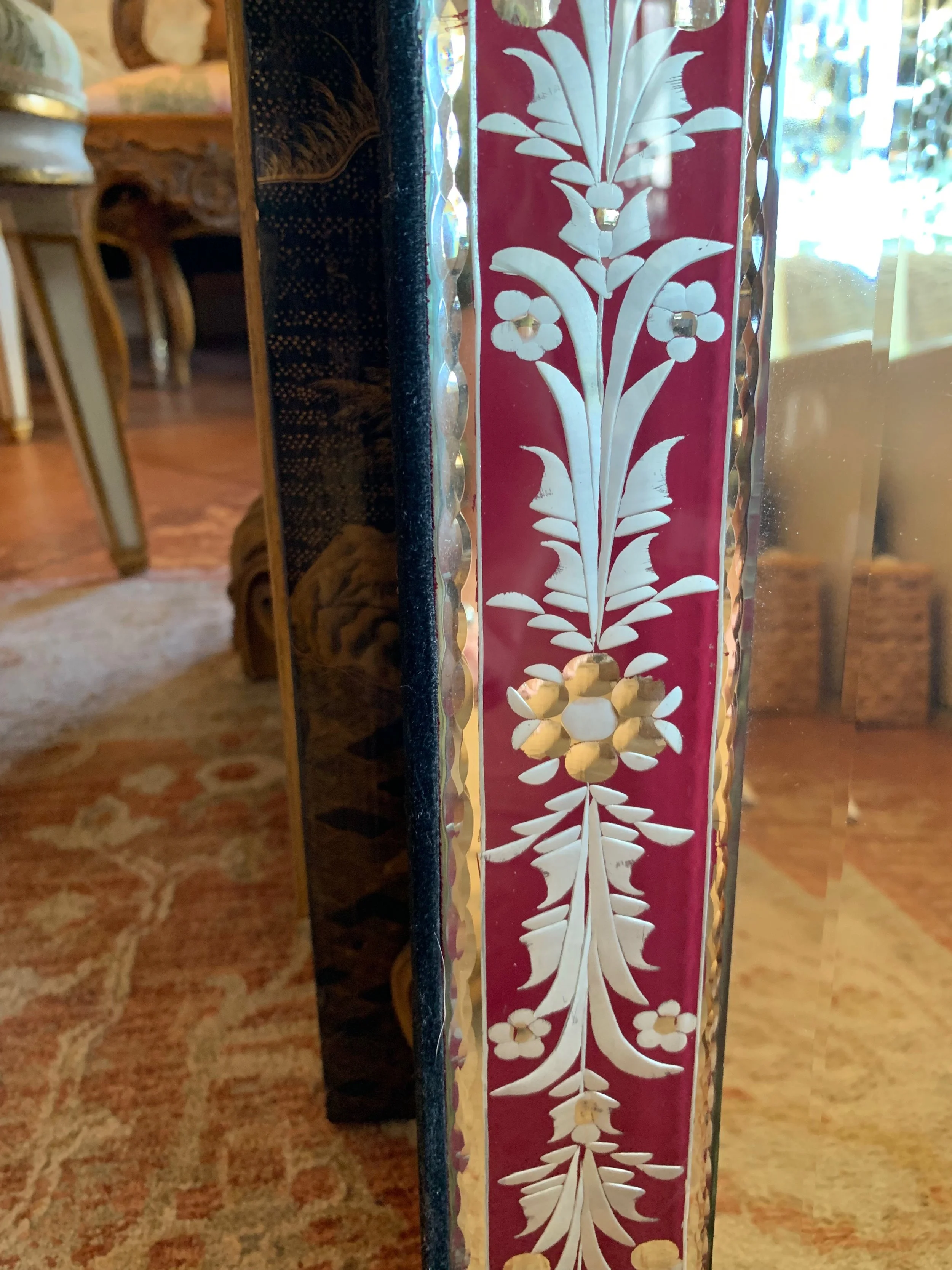 Small-Venetian-Red-and-Clear-Glass-Mirror-with-Engraved-Designs (7).jpeg