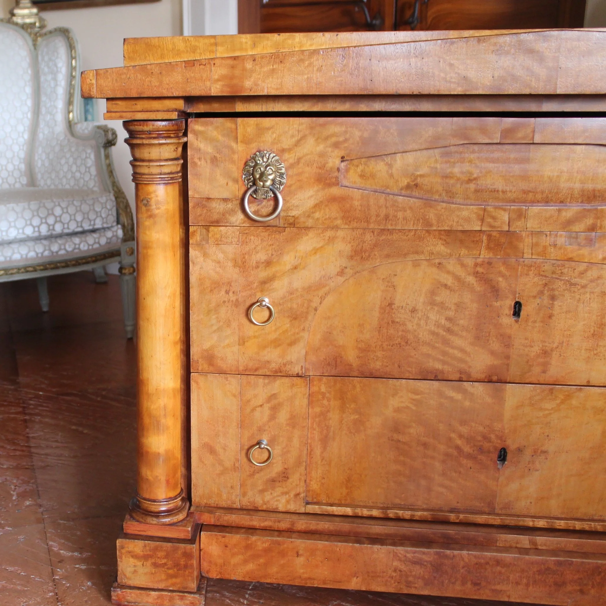 Biedermeier-Birch-Commode-Chest-of-Drawers (17)-front-detail