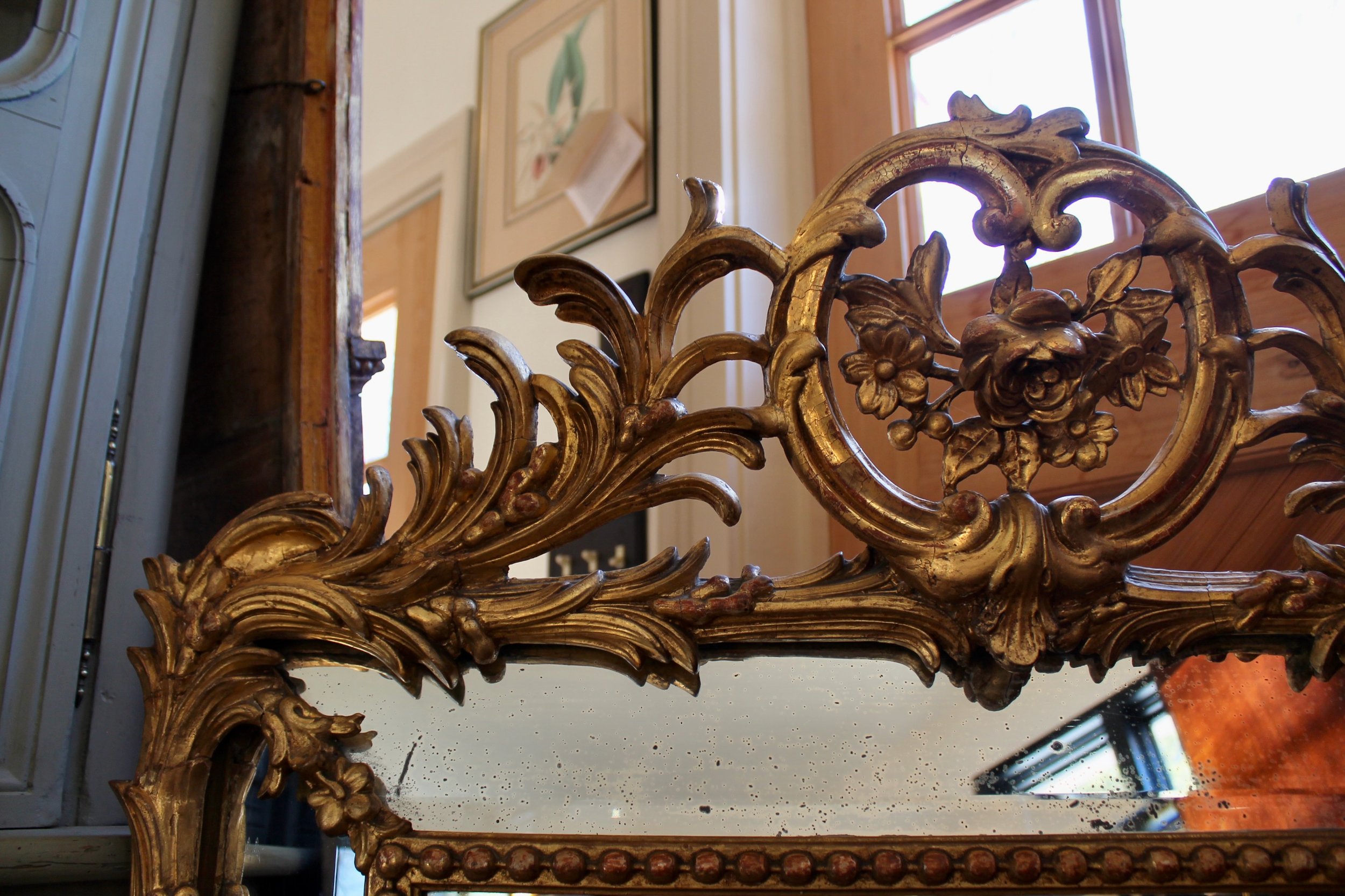 Large-French-Giltwood-Rococo-Carved-Mirror With Palm Fronds (9)-top