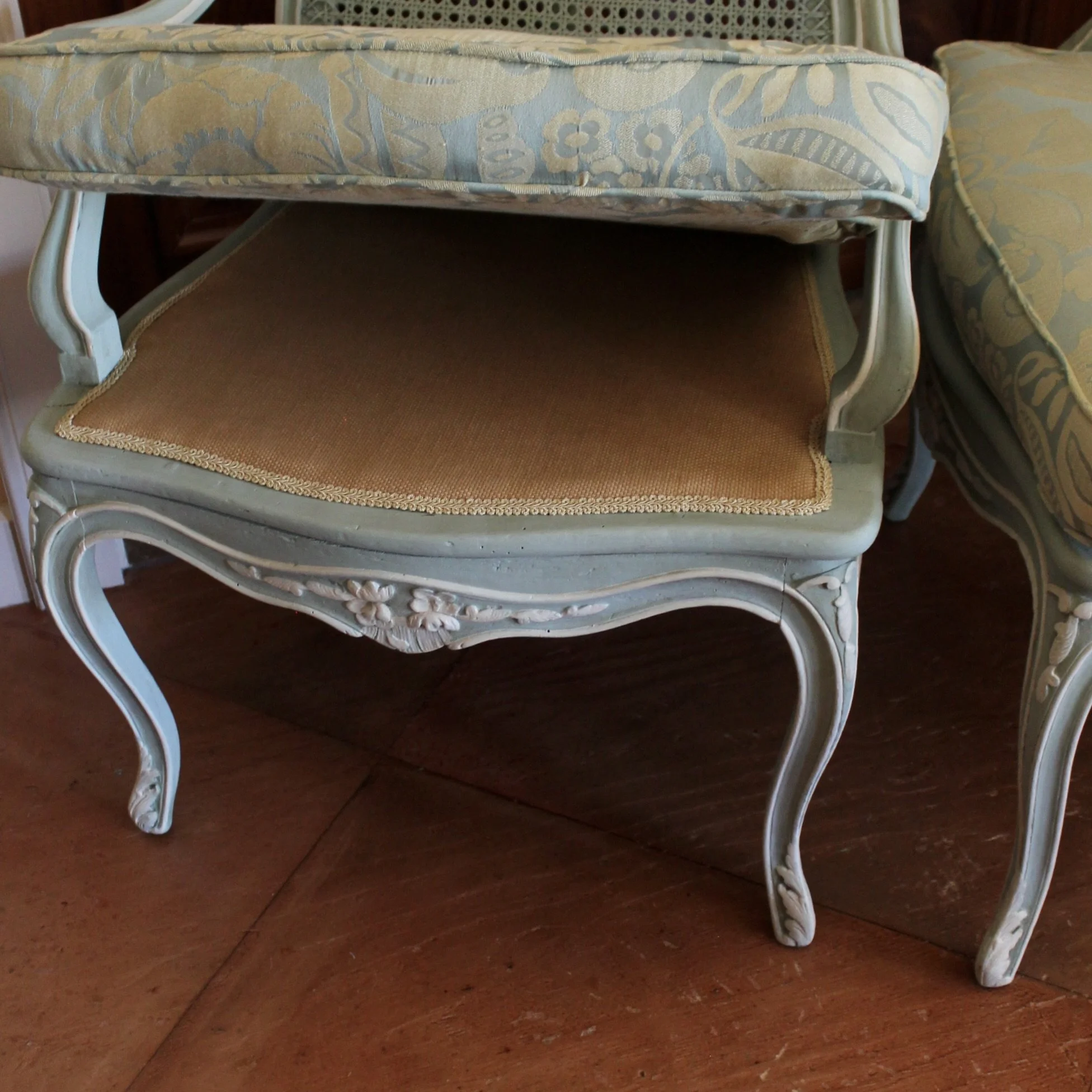 Louis XV period chairs estampillé PHILIPPE