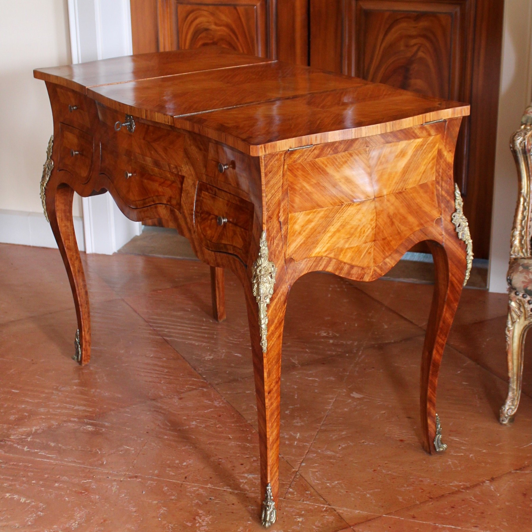 French-Louis-XV-Style-Marquetry-Satinwood-And-Tulipwood-dressing-Table