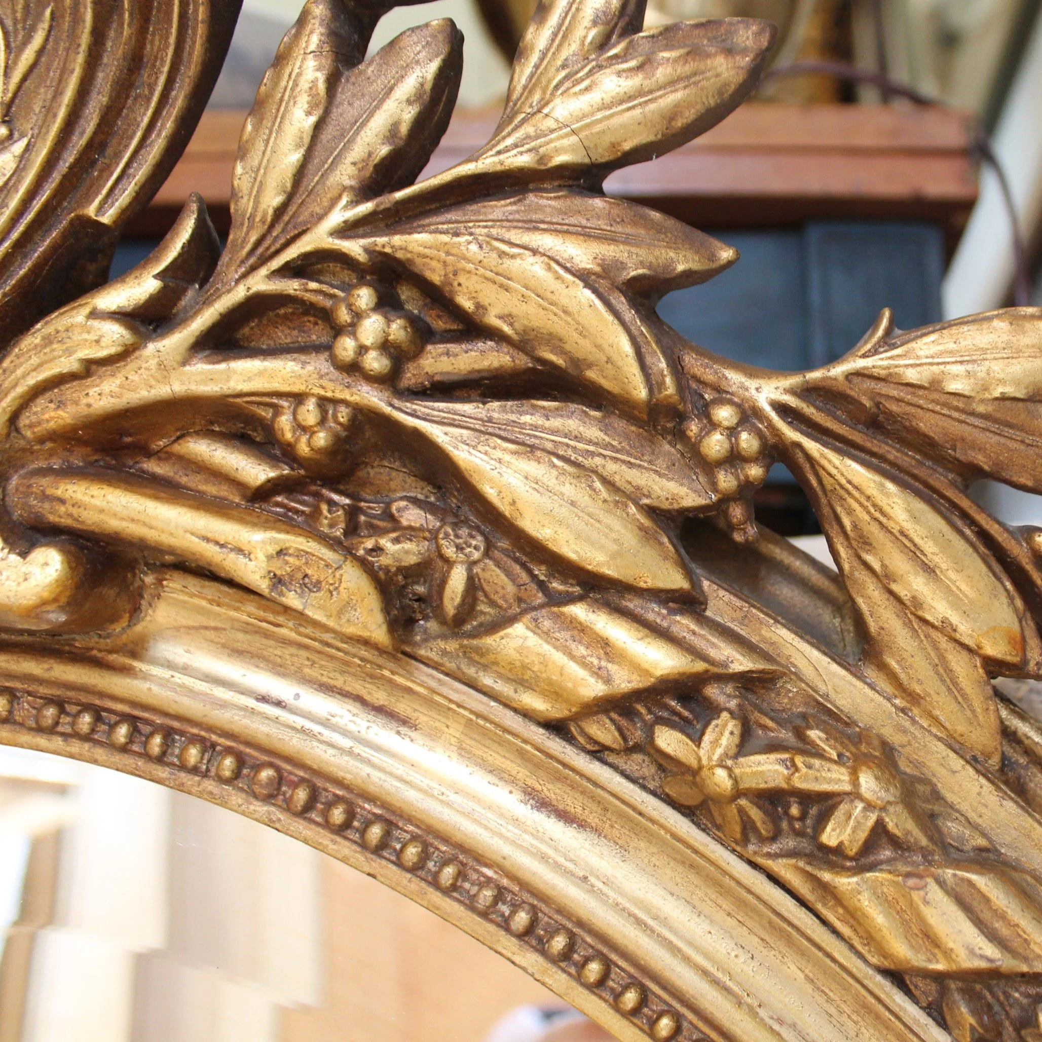 Large-French-Belle-Époque-Era-Gilded-Oval-Mirror (6)