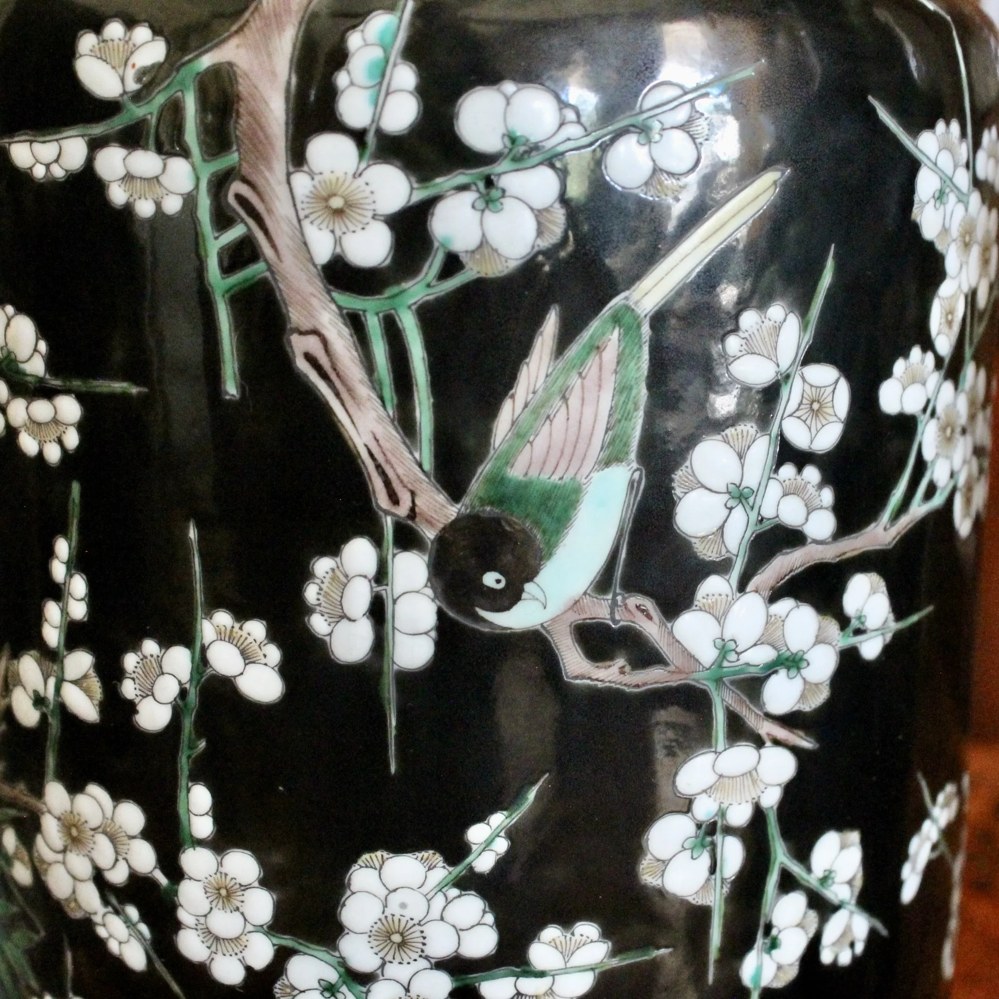 Chinese export Famille noir prunus vases