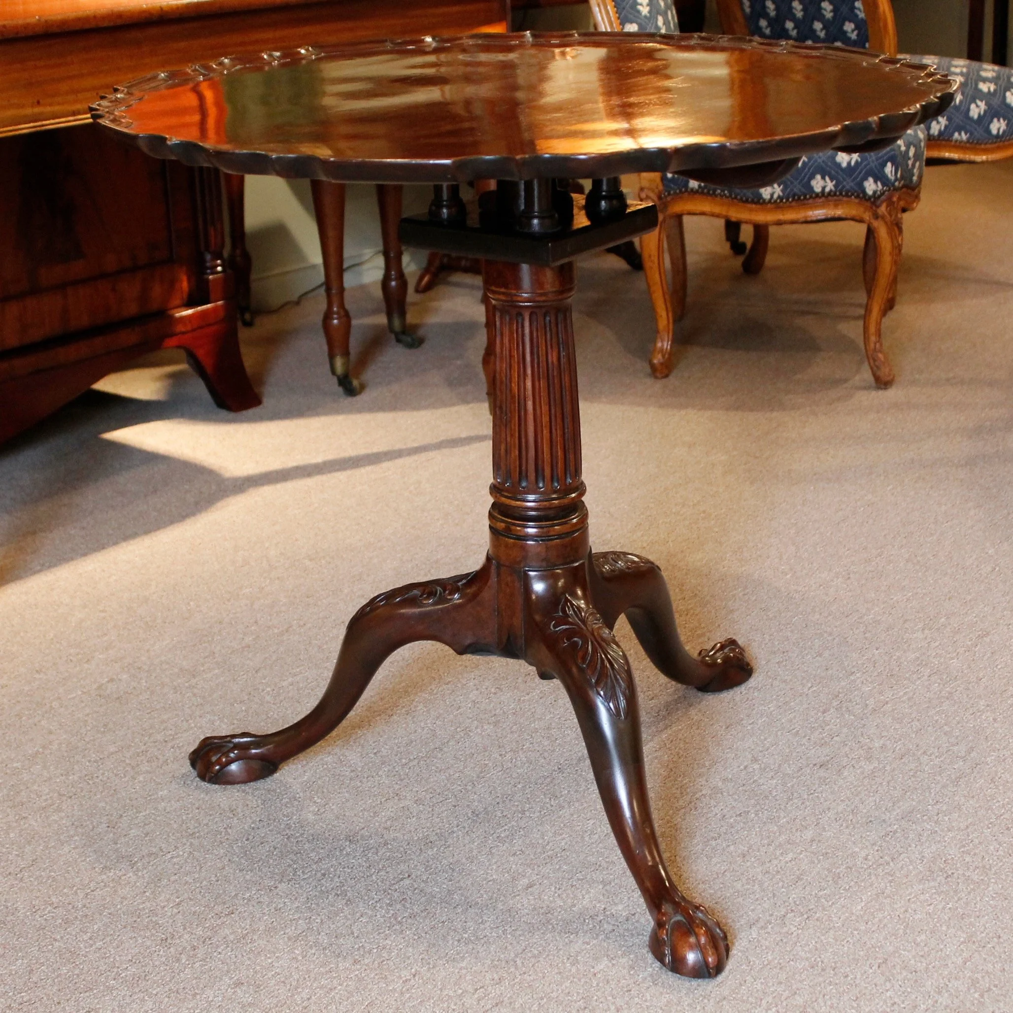 George-III-Georgian-Tilt-Top-Table (1)