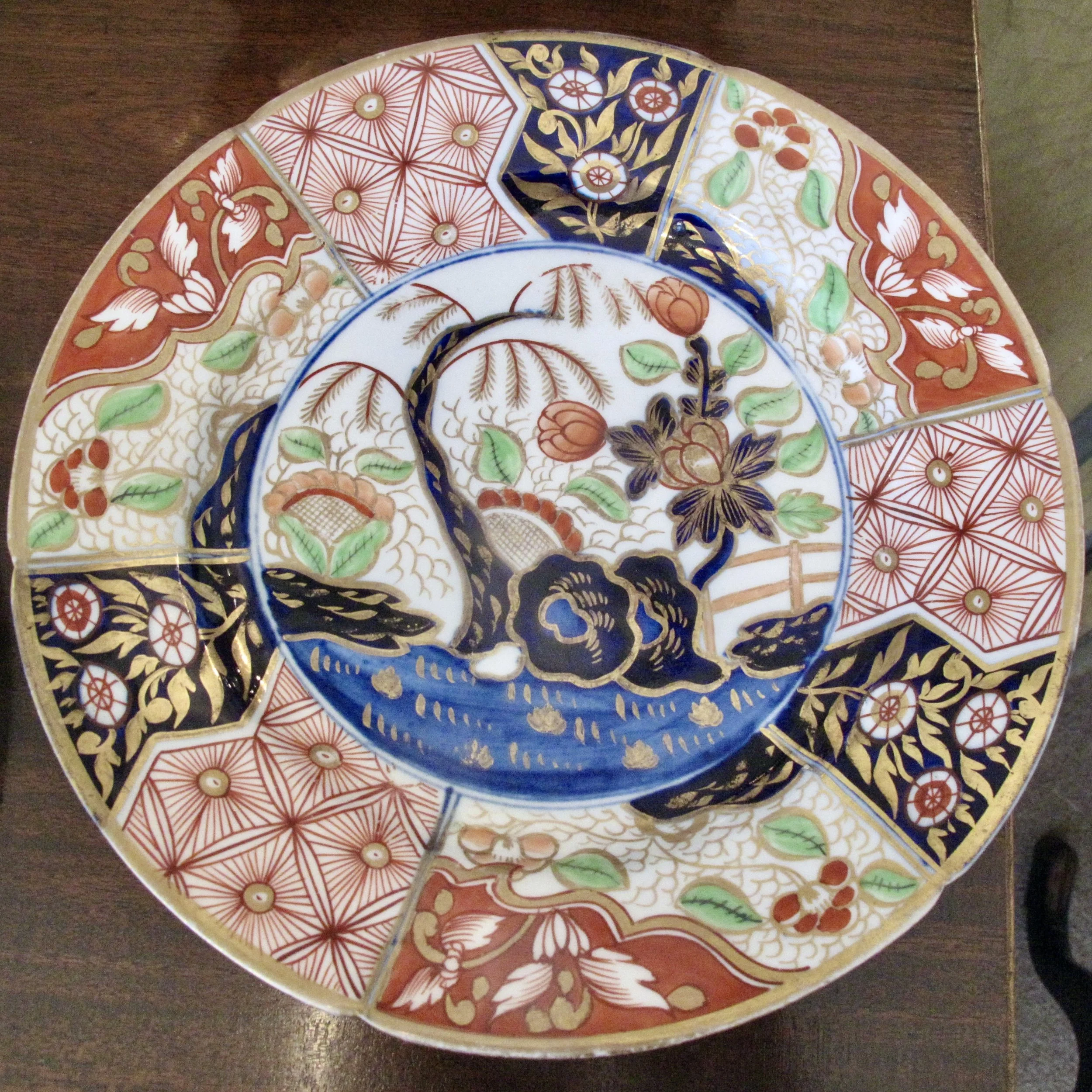 Coalport Gilt Imari Porcelain Plates "Rock and Tree" or "Money Tree" Pattern