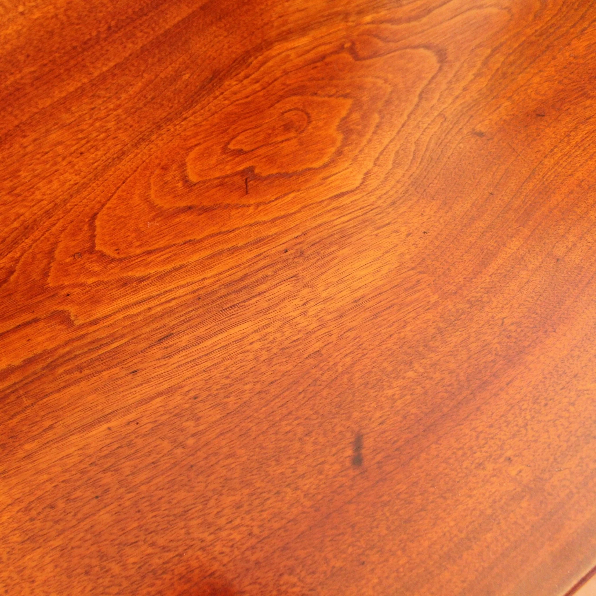 American-New-England-Sheraton-Serving-Table-top