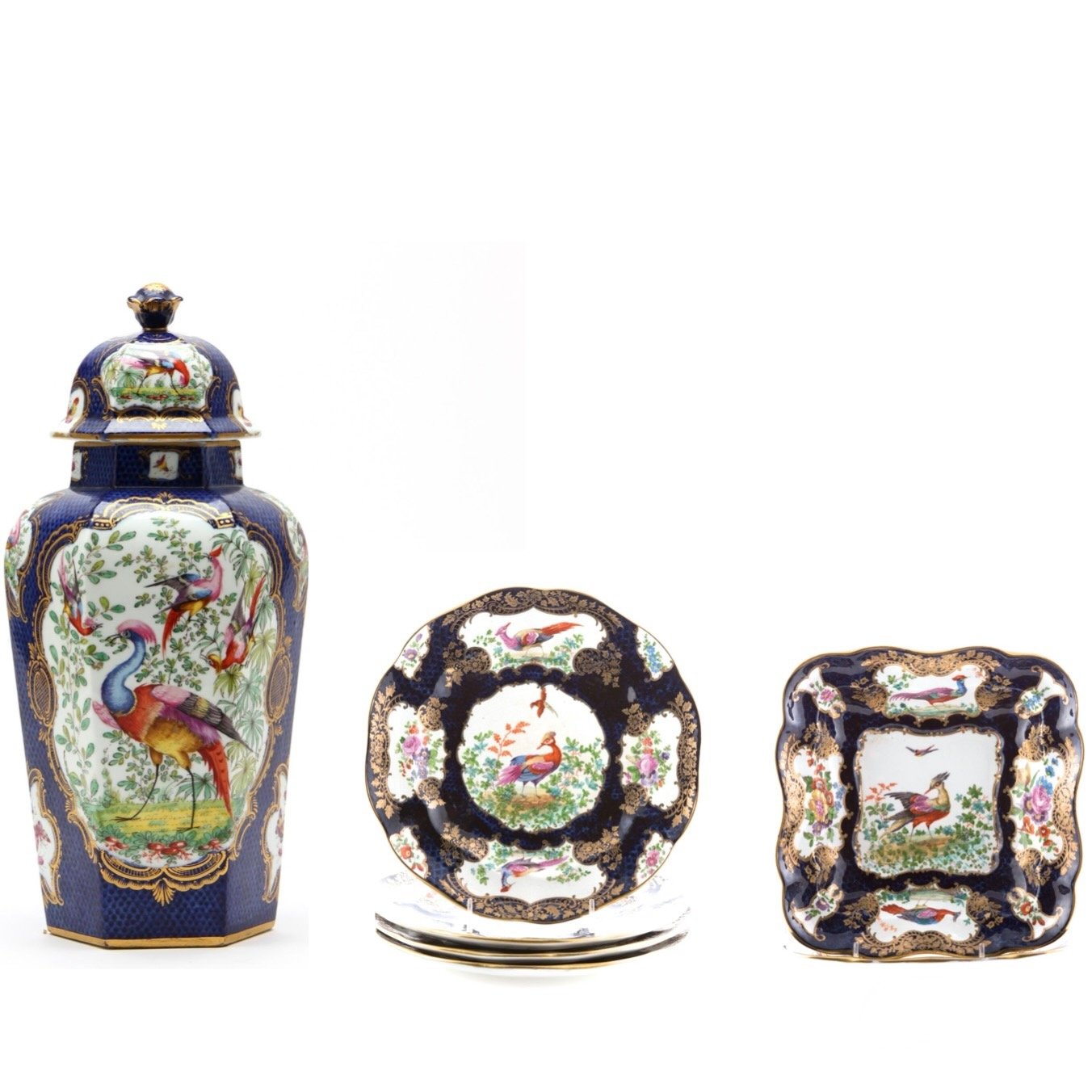 “Chelsea-Bird’-Pattern-Garniture-of-Antique-English-Porcelain