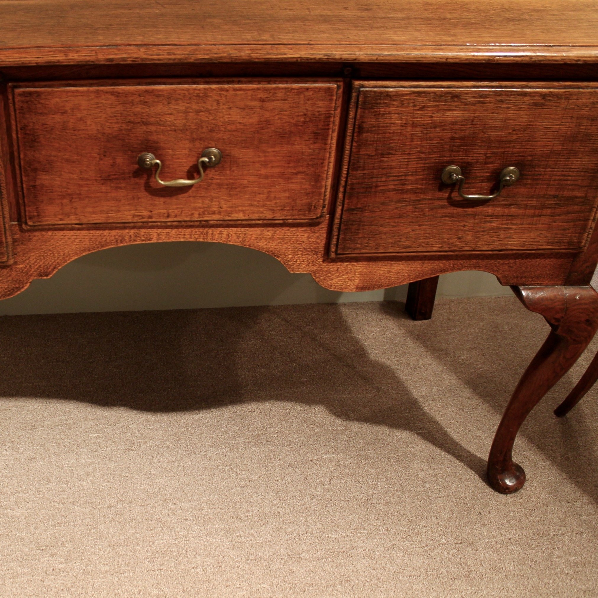 George-II-George-III-Georgian-English-Dresser-Base-Sideboard (7)-detail