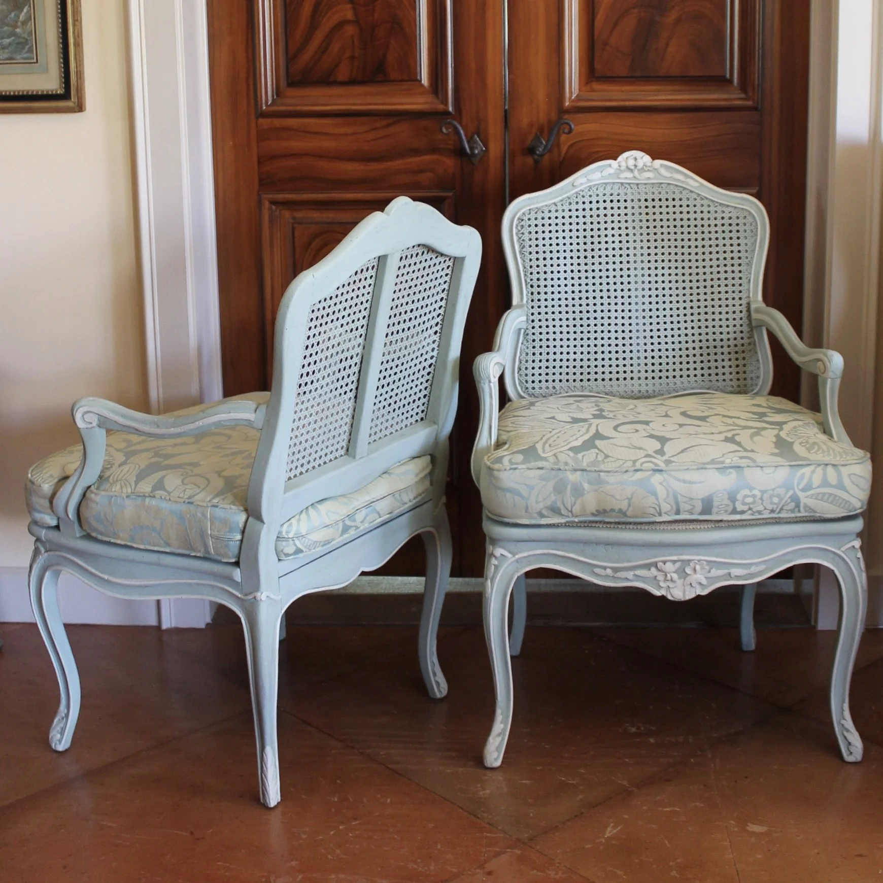 Louis XV period chairs estampillé PHILIPPE