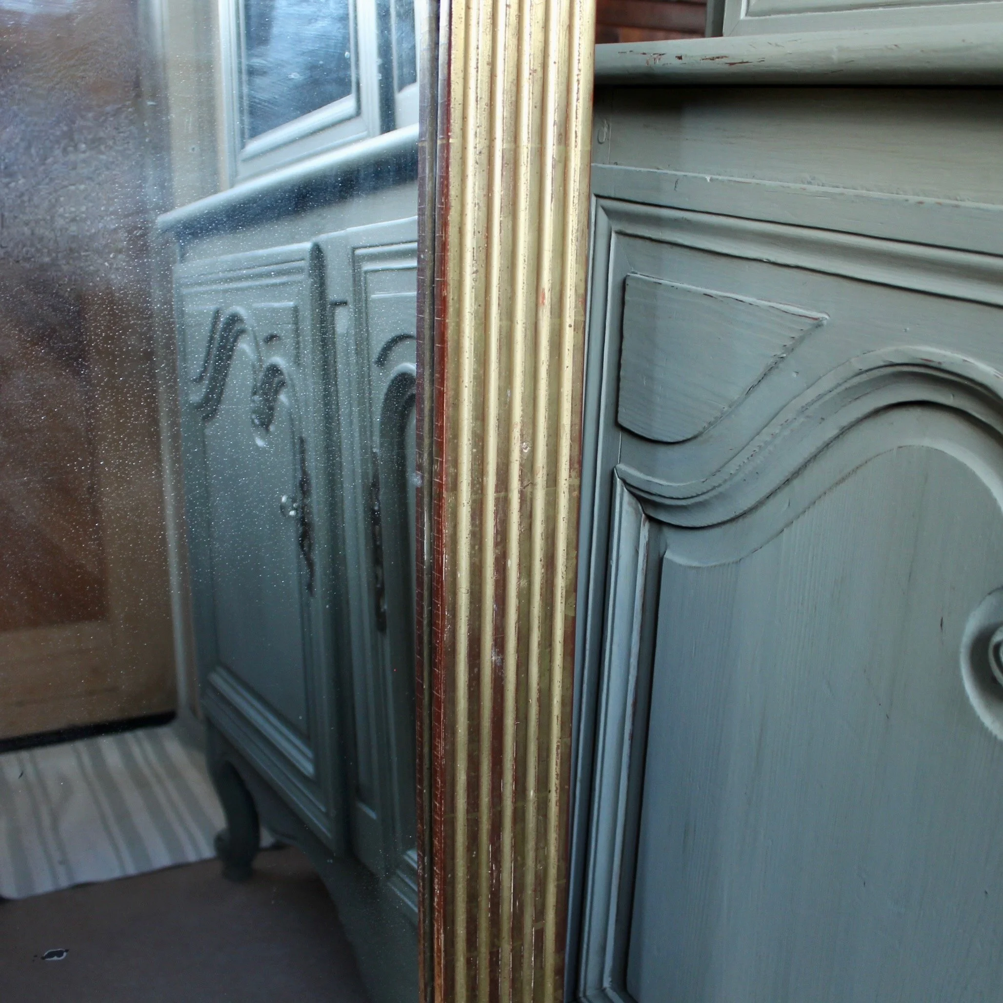French-Directoire-Giltwood-Mirror-With-Reeded-Face-19th-Century (5)