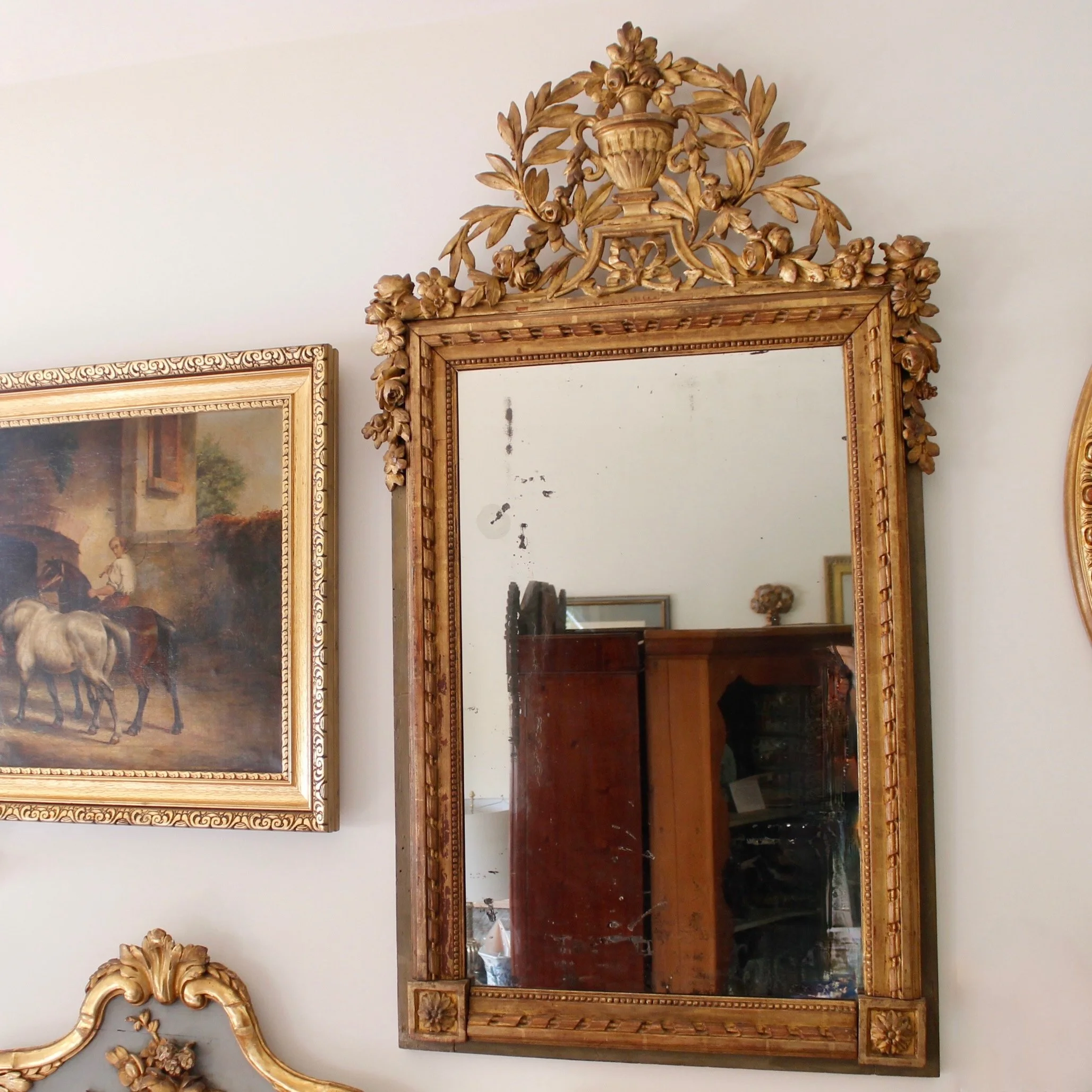 Louis-XVI-Neoclassical-Carved-Gilt-Wood-French-Mirror (5).jpeg