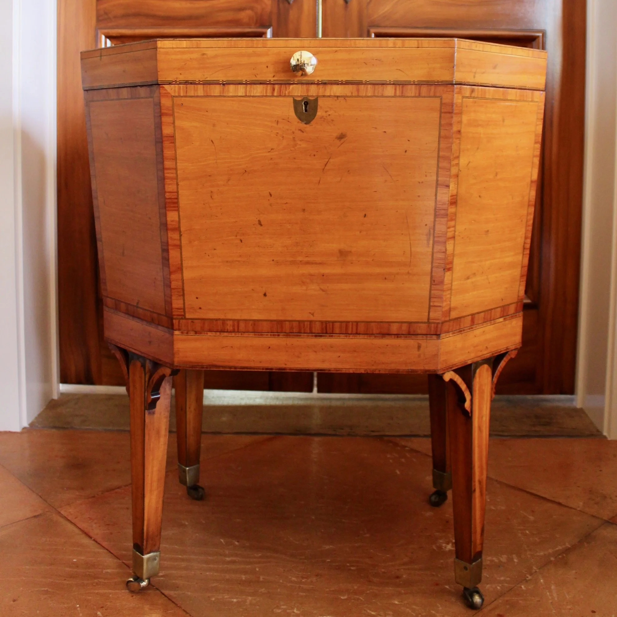 Georgian-George-III-satinwood-cellarette-wine-cooler (1)