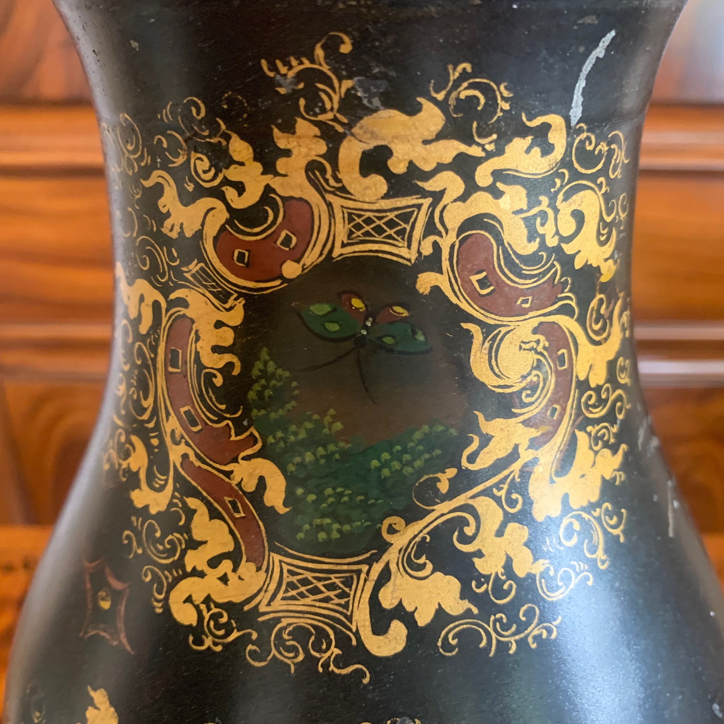 Painted-and-Gilded-Continental-Samovar-Adapted-into-a-Lamp (13).jpeg