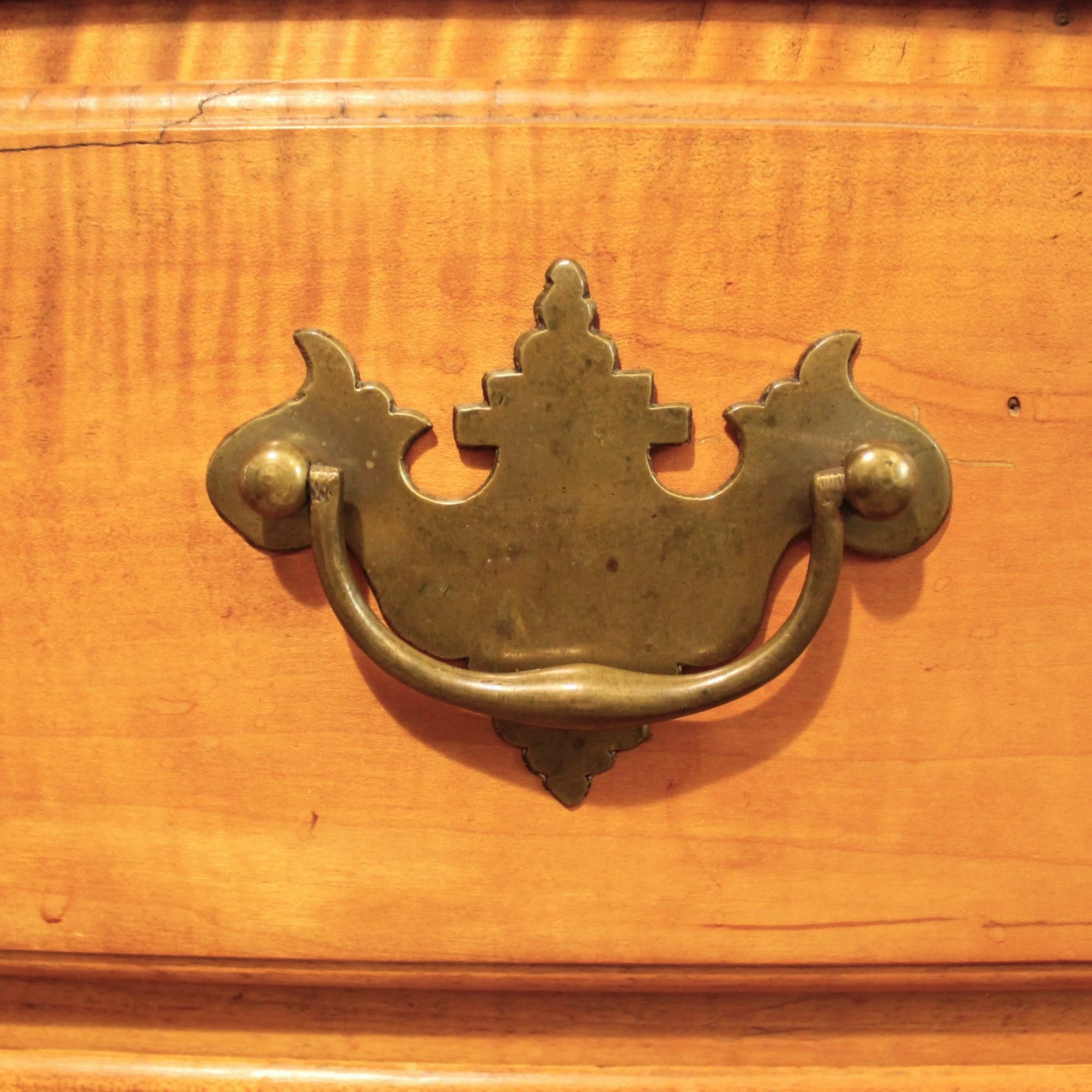 NewEngland-Tiger-Maple-Tall-chest-of-drawers-#2 (13).jpeg
