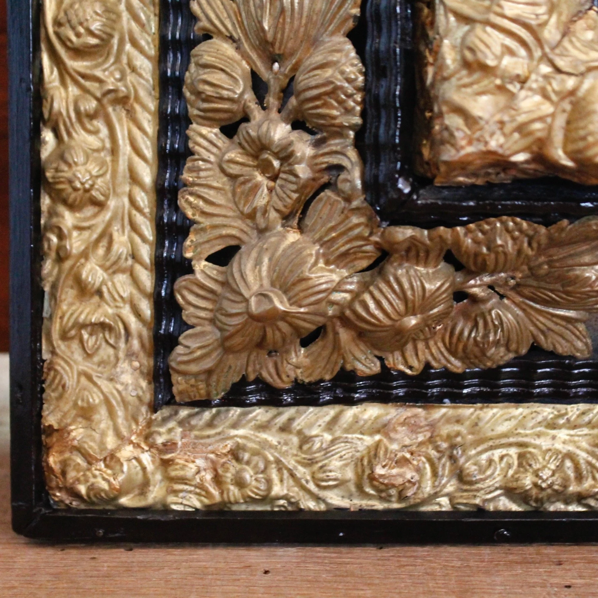 Dutch-Baroque-Style-Cushion-Mirror-With-Gilt-Brass-Repoussé -Mounts (5)-corner