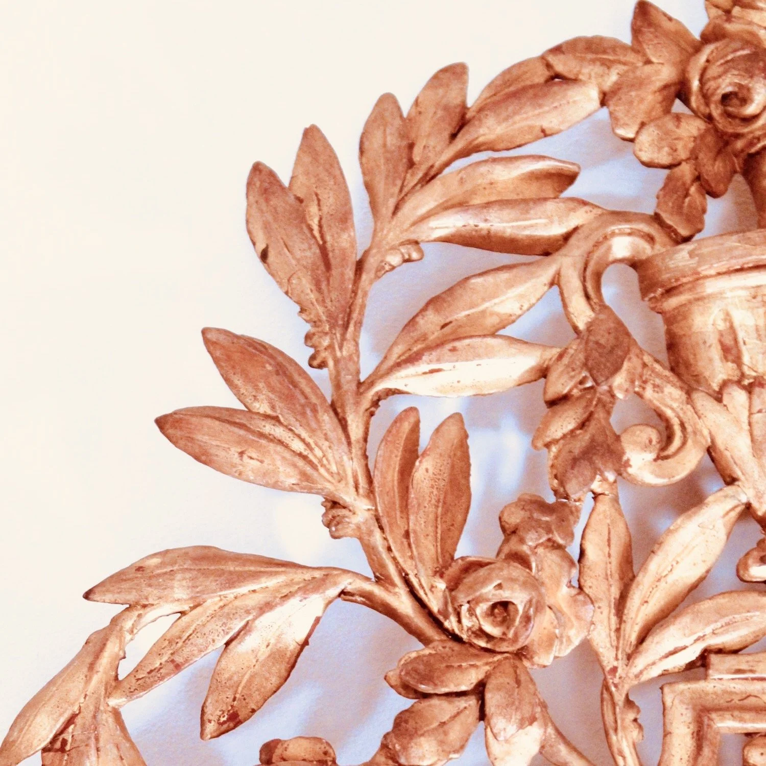 Louis-XVI-Neoclassical-Carved-GiltWood-French-Mirror (11)-detail