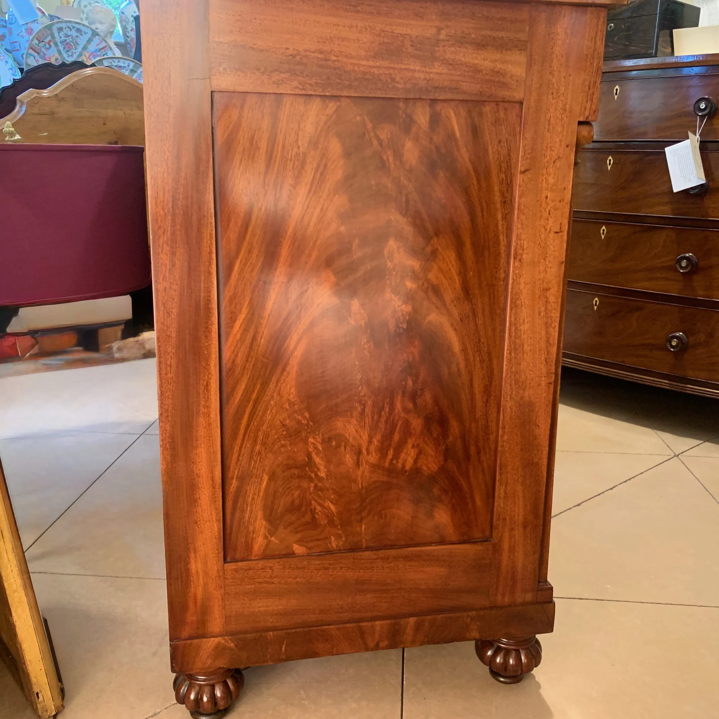 American-Classical-Large-Chest-of-Drawers-19th-century (12)-side