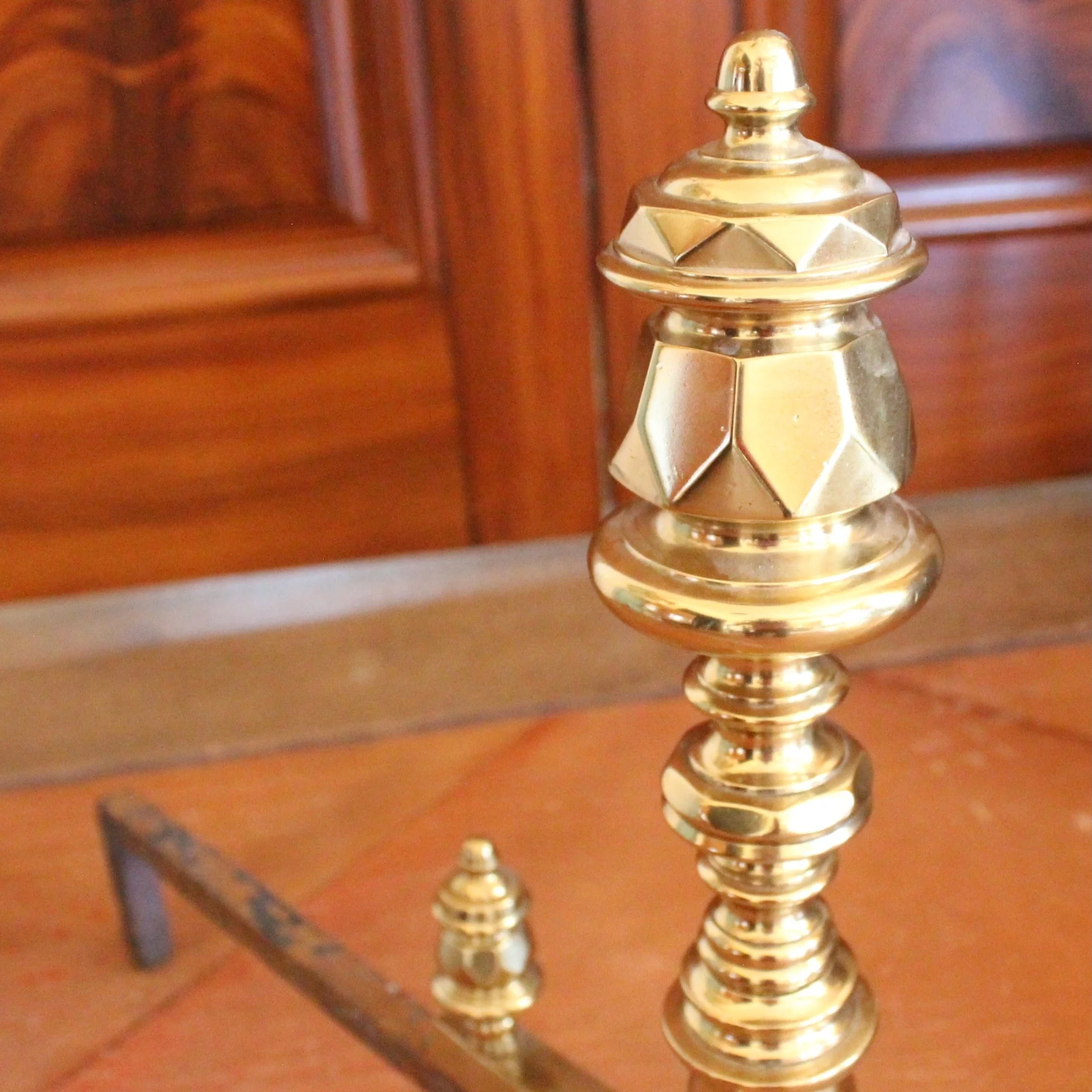 Pair-of-Antique-English-Turned-Brass-Andirons-“Beehive”-Feet (7)-detail