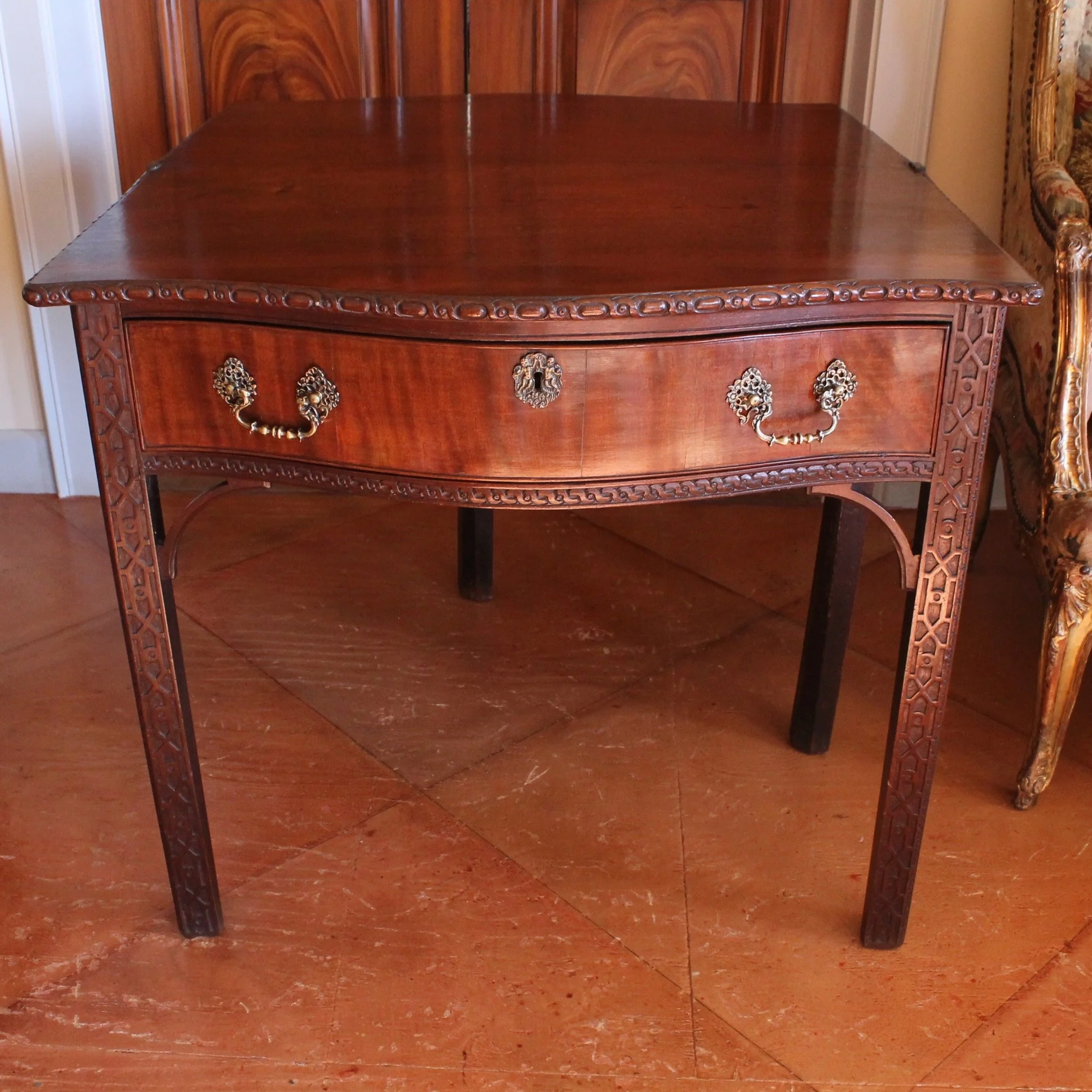 George-III-Georgian-Serpentine-Table-With-Chinese-Chippendale-Fret-Legs-18th-Century